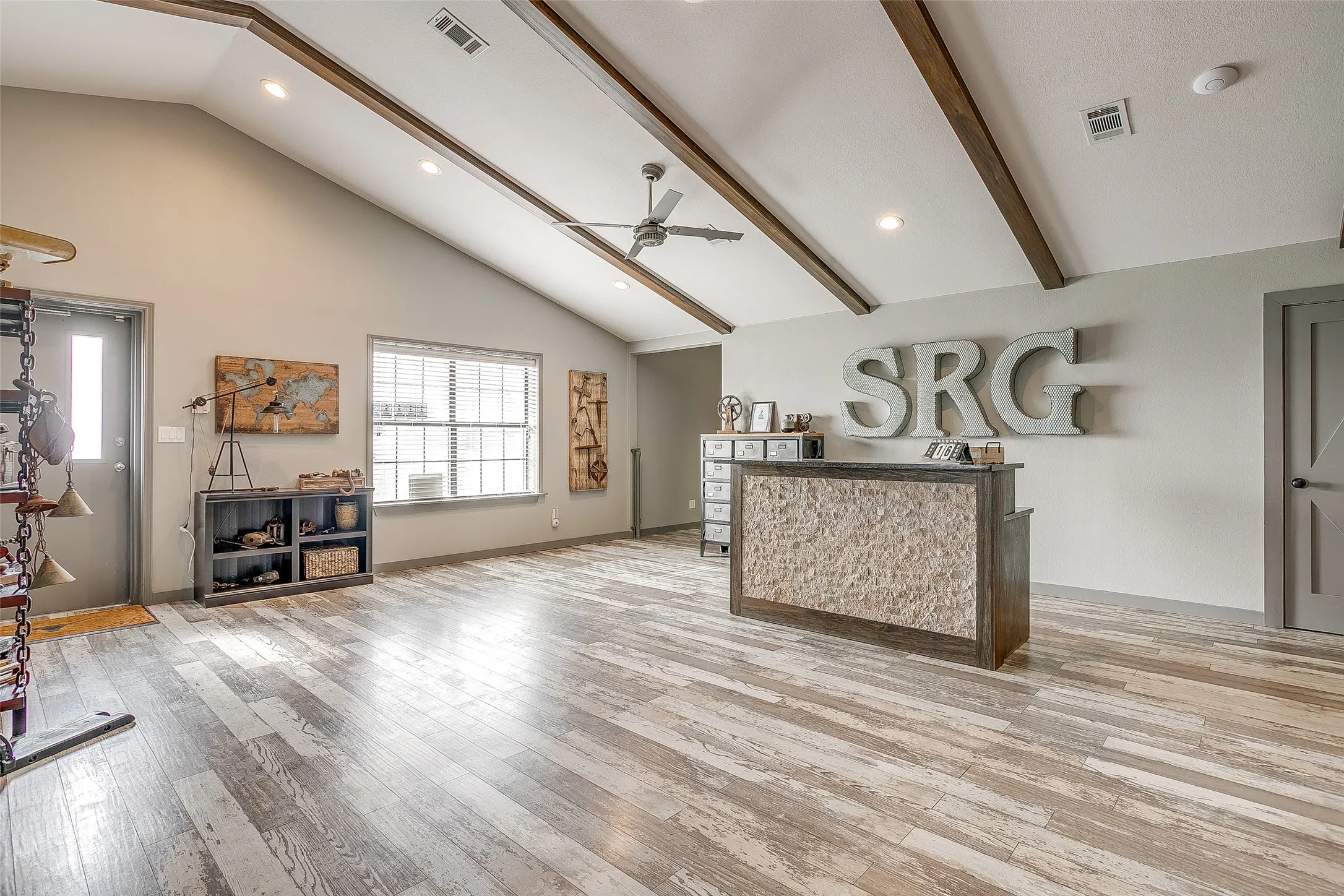 Industrial For Sale in Johnson County , 11733 FM 917, Alvarado, Texas 76009, 0, 0, Garage spaces, 0 Sqft, built in 1995, Price $1,550,000, mls#21276789, Real Estate Agent in Alvarado, Homes For Sale in Johnson county, Homes For Sale in Alvarado, Realtor in Alvarado Texas, Real Estate Brokerage Independent Realty Texas, Luminita Cordes Realtor
