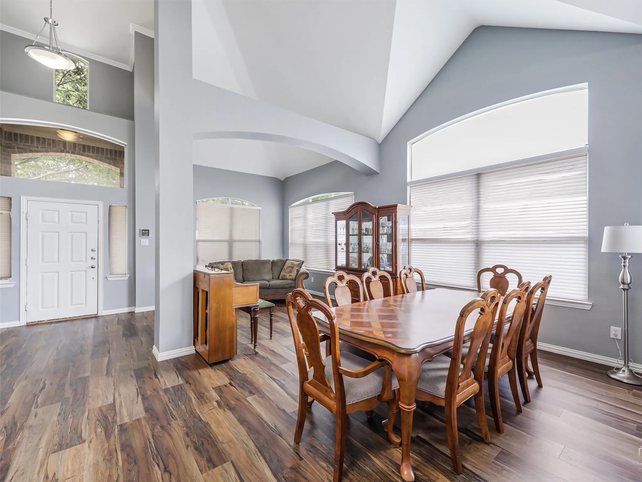 Single Family Residence For Sale in Collin County , 1017 Mesa Verde, Allen, Texas 75002, 4 Bedroom, 4 Bathroom, 2 Garage spaces, 3,358 Sqft, built in 2002, mls#21243927, Real Estate Agent in Allen, Homes For Sale in Collin county, Homes For Sale in Allen, Realtor in Allen Texas, Real Estate Brokerage Independent Realty Texas, Luminita Cordes Realtor