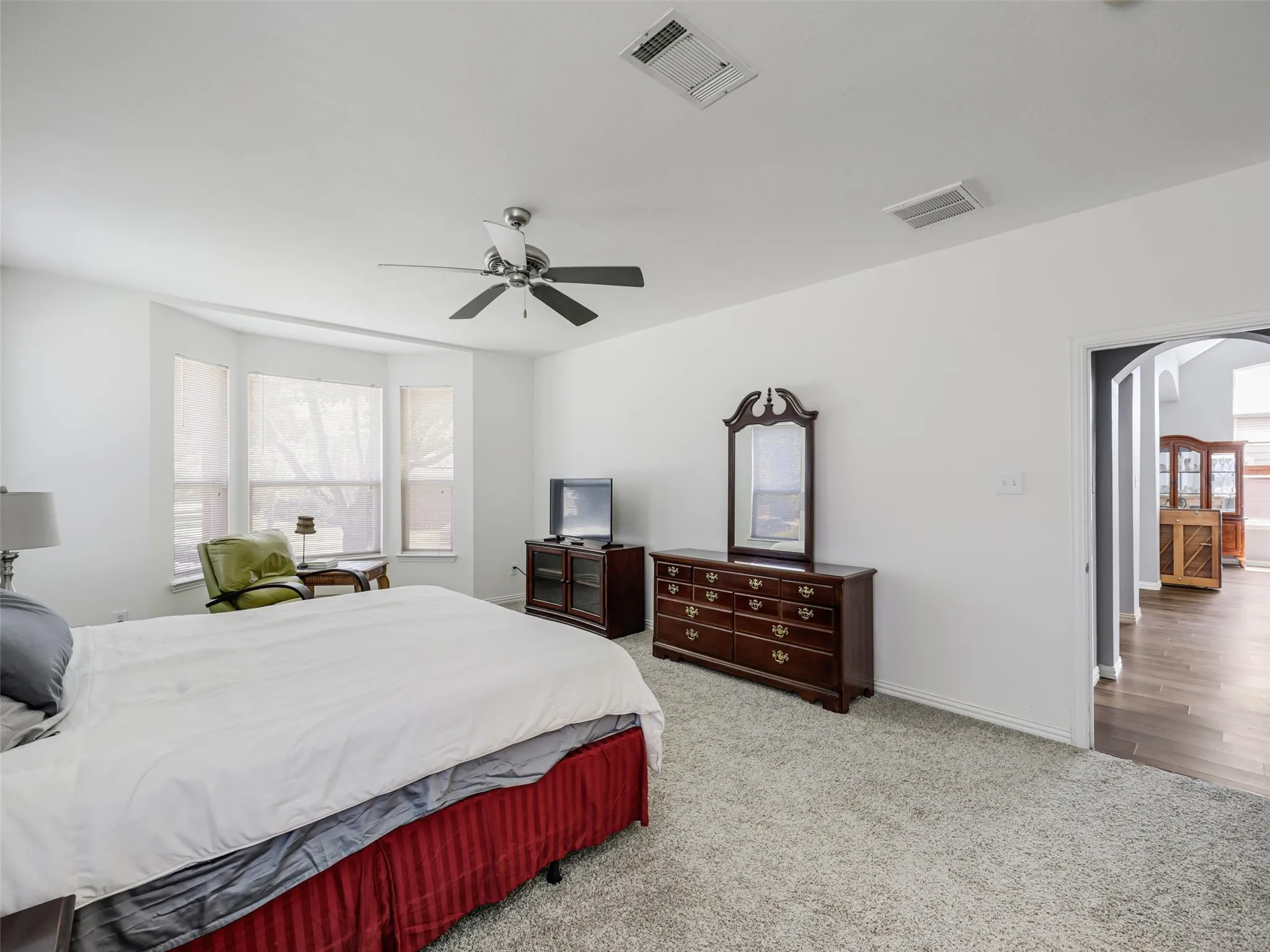 Single Family Residence For Sale in Collin County , 1017 Mesa Verde, Allen, Texas 75002, 4 Bedroom, 4 Bathroom, 2 Garage spaces, 3,358 Sqft, built in 2002, mls#21243927, Real Estate Agent in Allen, Homes For Sale in Collin county, Homes For Sale in Allen, Realtor in Allen Texas, Real Estate Brokerage Independent Realty Texas, Luminita Cordes Realtor