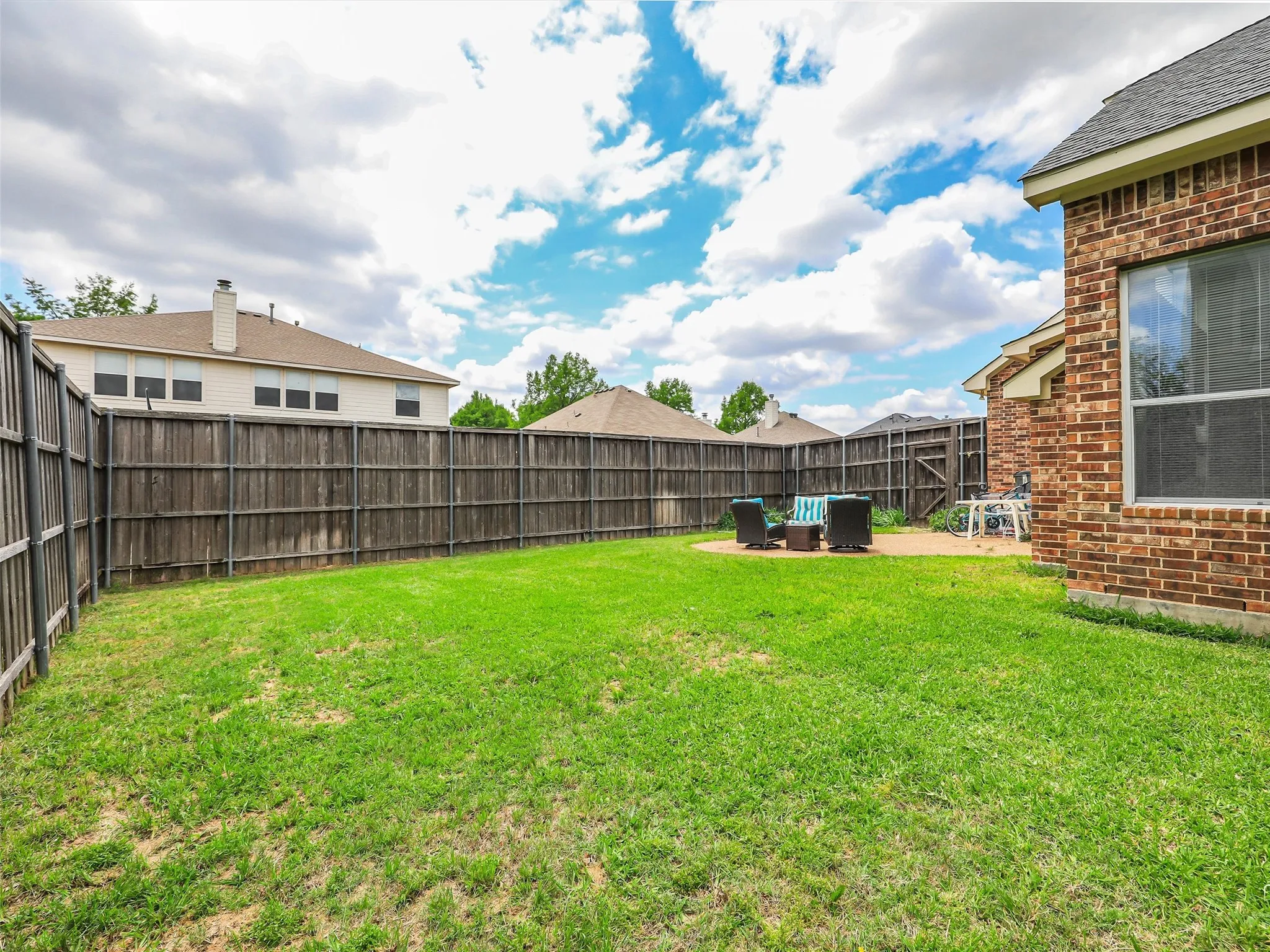 Single Family Residence For Sale in Collin County , 1017 Mesa Verde, Allen, Texas 75002, 4 Bedroom, 4 Bathroom, 2 Garage spaces, 3,358 Sqft, built in 2002, mls#21243927, Real Estate Agent in Allen, Homes For Sale in Collin county, Homes For Sale in Allen, Realtor in Allen Texas, Real Estate Brokerage Independent Realty Texas, Luminita Cordes Realtor