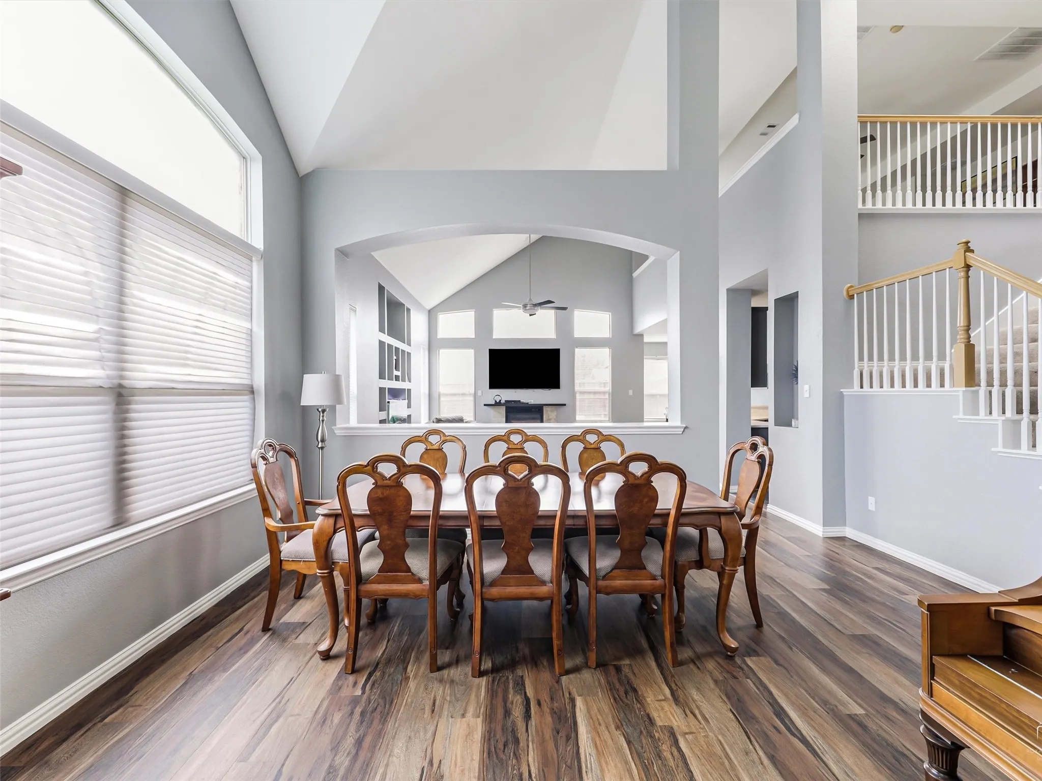 Single Family Residence For Sale in Collin County , 1017 Mesa Verde, Allen, Texas 75002, 4 Bedroom, 4 Bathroom, 2 Garage spaces, 3,358 Sqft, built in 2002, mls#21243927, Real Estate Agent in Allen, Homes For Sale in Collin county, Homes For Sale in Allen, Realtor in Allen Texas, Real Estate Brokerage Independent Realty Texas, Luminita Cordes Realtor