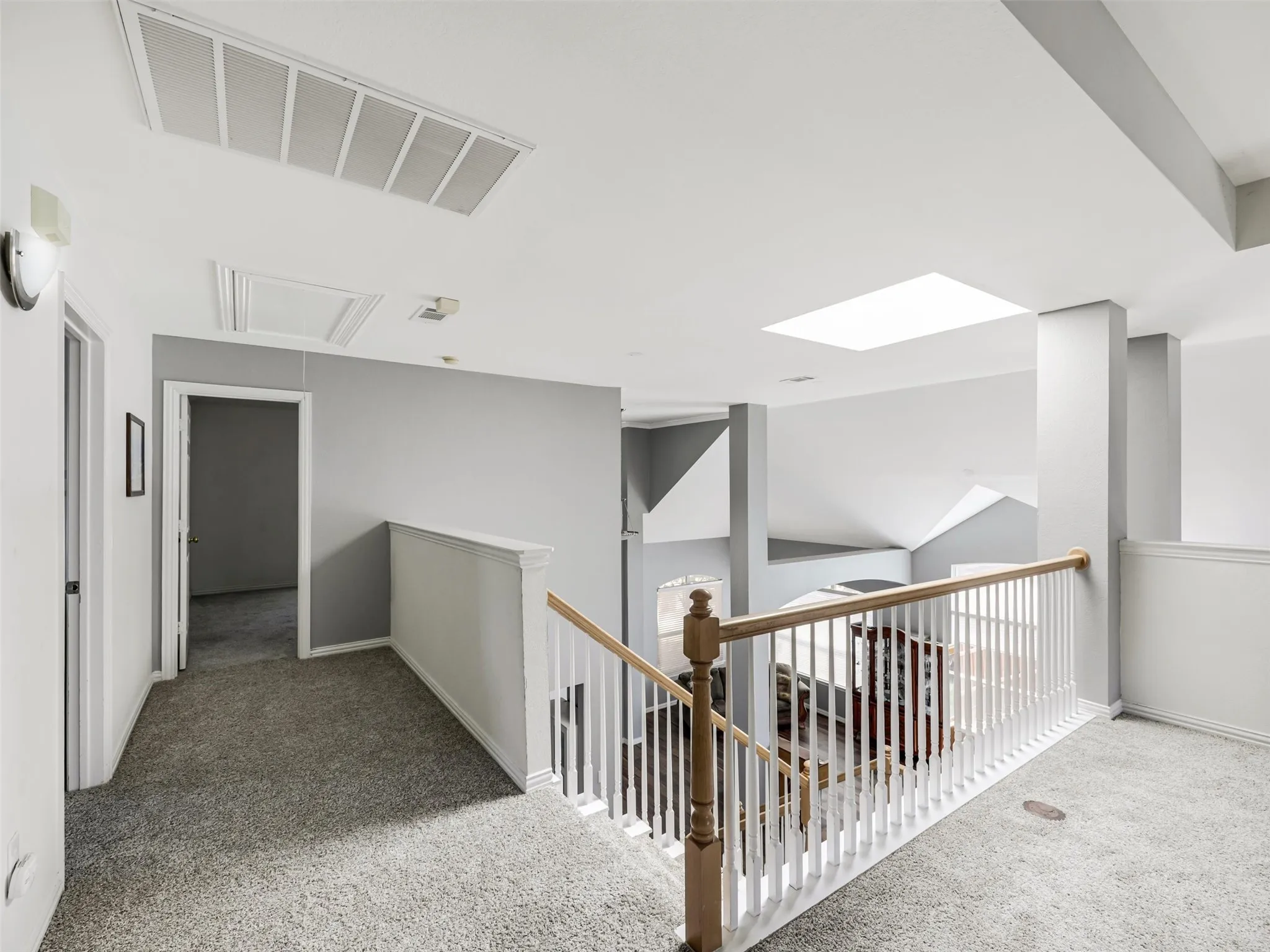 Single Family Residence For Sale in Collin County , 1017 Mesa Verde, Allen, Texas 75002, 4 Bedroom, 4 Bathroom, 2 Garage spaces, 3,358 Sqft, built in 2002, mls#21243927, Real Estate Agent in Allen, Homes For Sale in Collin county, Homes For Sale in Allen, Realtor in Allen Texas, Real Estate Brokerage Independent Realty Texas, Luminita Cordes Realtor