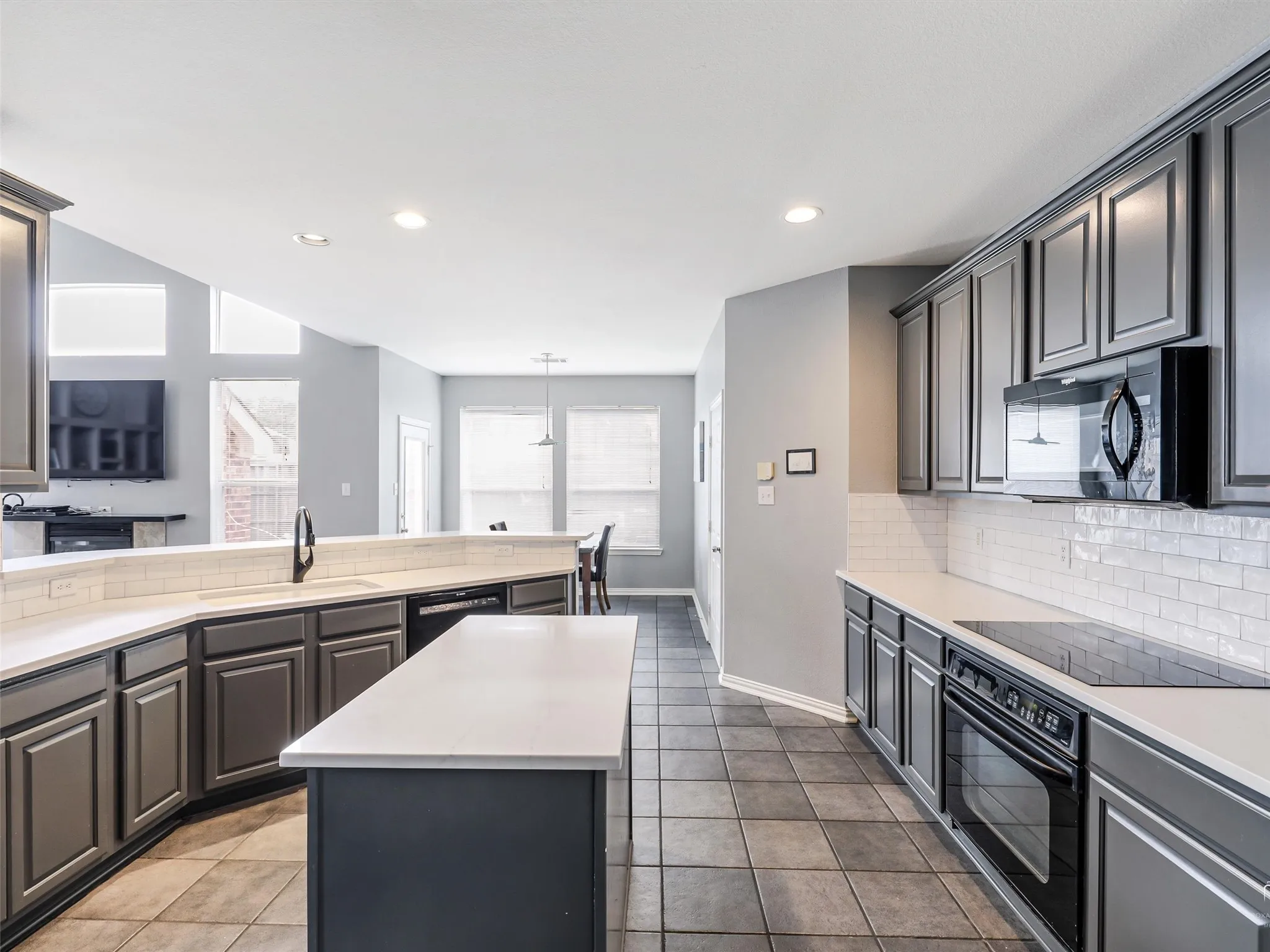 Single Family Residence For Sale in Collin County , 1017 Mesa Verde, Allen, Texas 75002, 4 Bedroom, 4 Bathroom, 2 Garage spaces, 3,358 Sqft, built in 2002, mls#21243927, Real Estate Agent in Allen, Homes For Sale in Collin county, Homes For Sale in Allen, Realtor in Allen Texas, Real Estate Brokerage Independent Realty Texas, Luminita Cordes Realtor