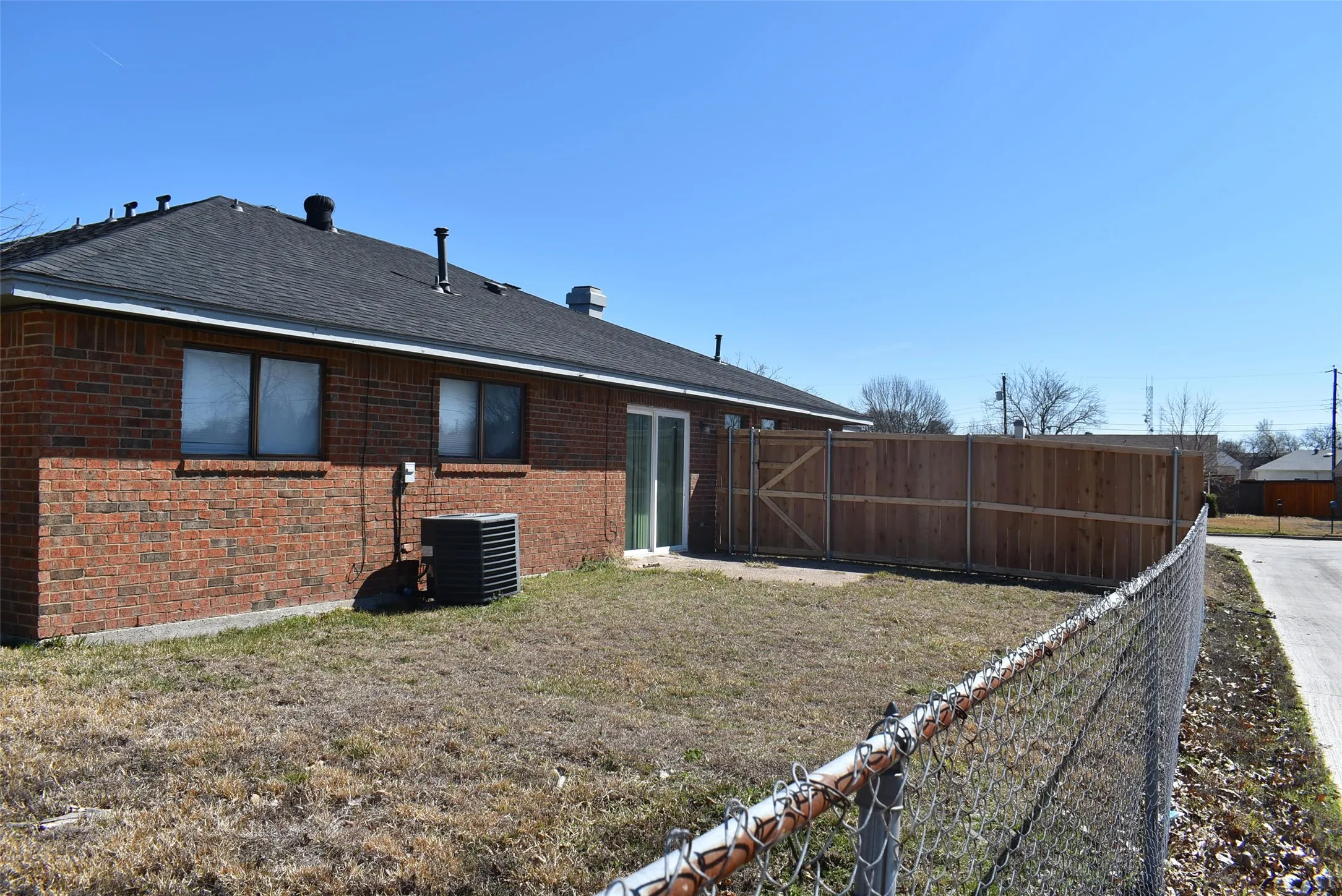 Duplex For Sale in Dallas County , 3903/3901 William Street, Sachse, Texas 75048, 2 Bedroom, 1 Bathroom, 1 Garage spaces, 1,844 Sqft, built in 1983, mls#21275726, Real Estate Agent in Sachse, Homes For Sale in Dallas county, Homes For Sale in Sachse, Realtor in Sachse Texas, Real Estate Brokerage Independent Realty Texas, Luminita Cordes Realtor