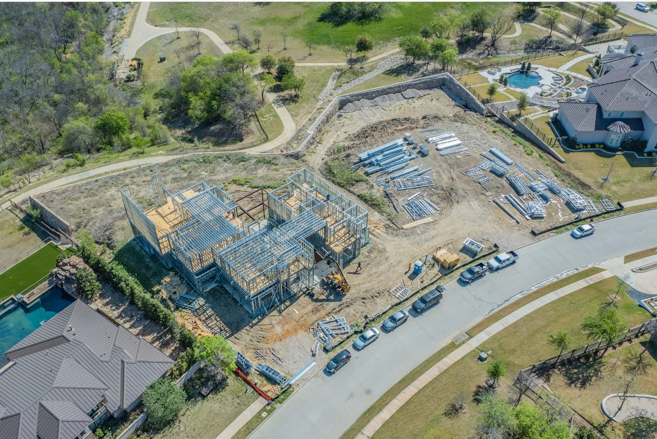 Prime Hills of Kingswood location surrounded by scenic trails, luxury estates, and protected green space.