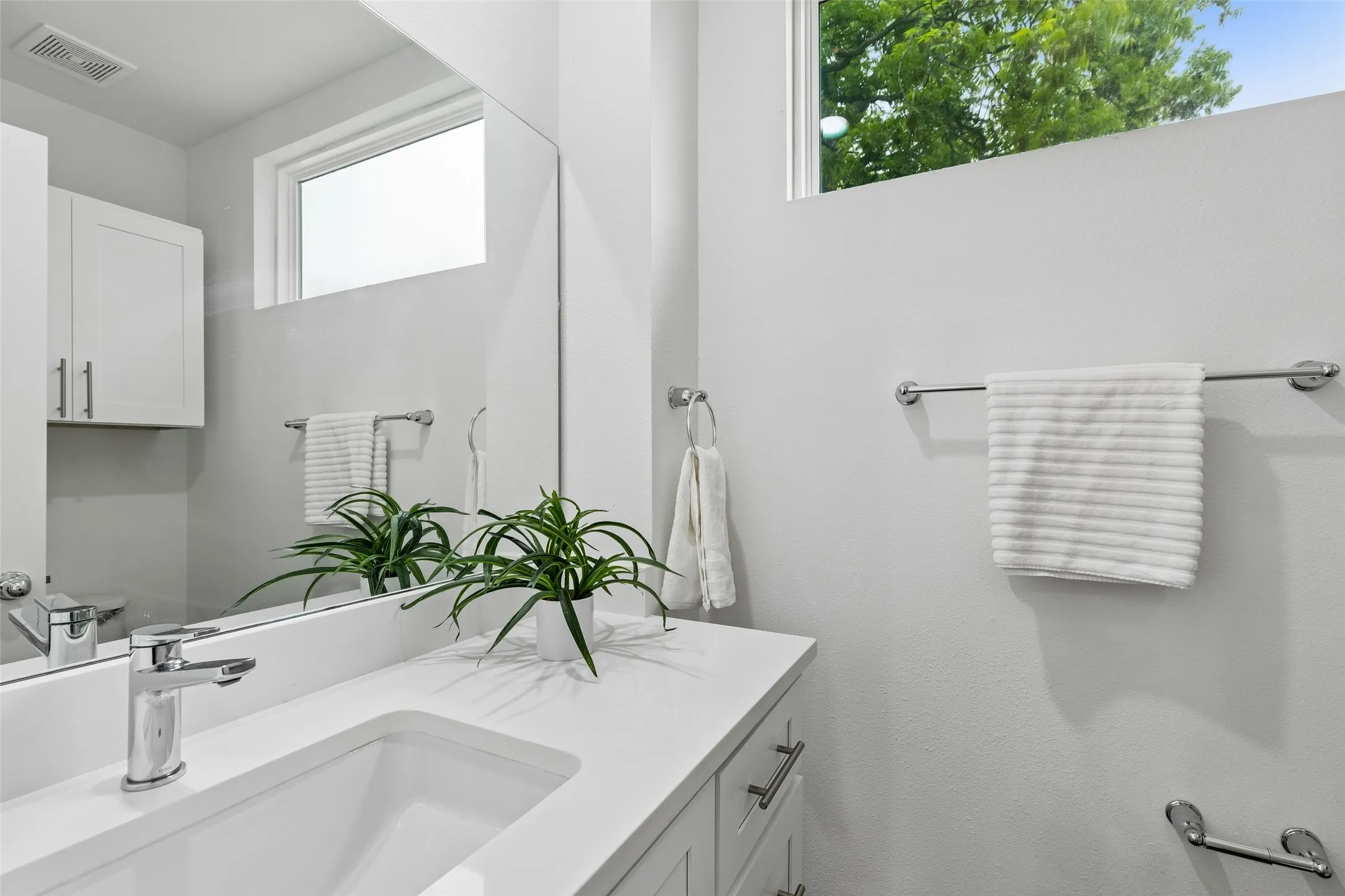 Photo of model unit.
