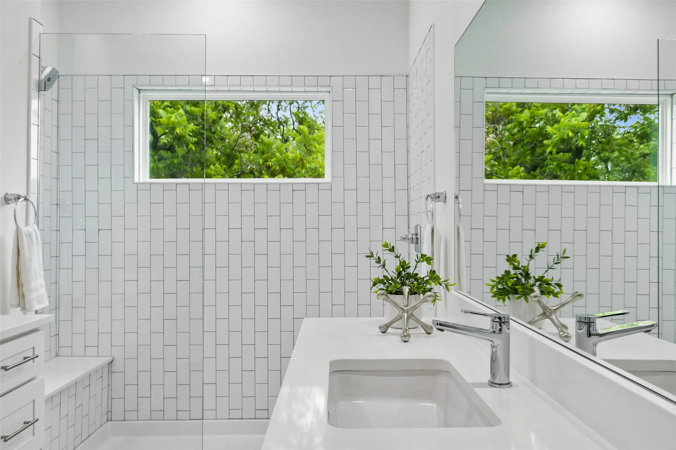 Photo of model unit.