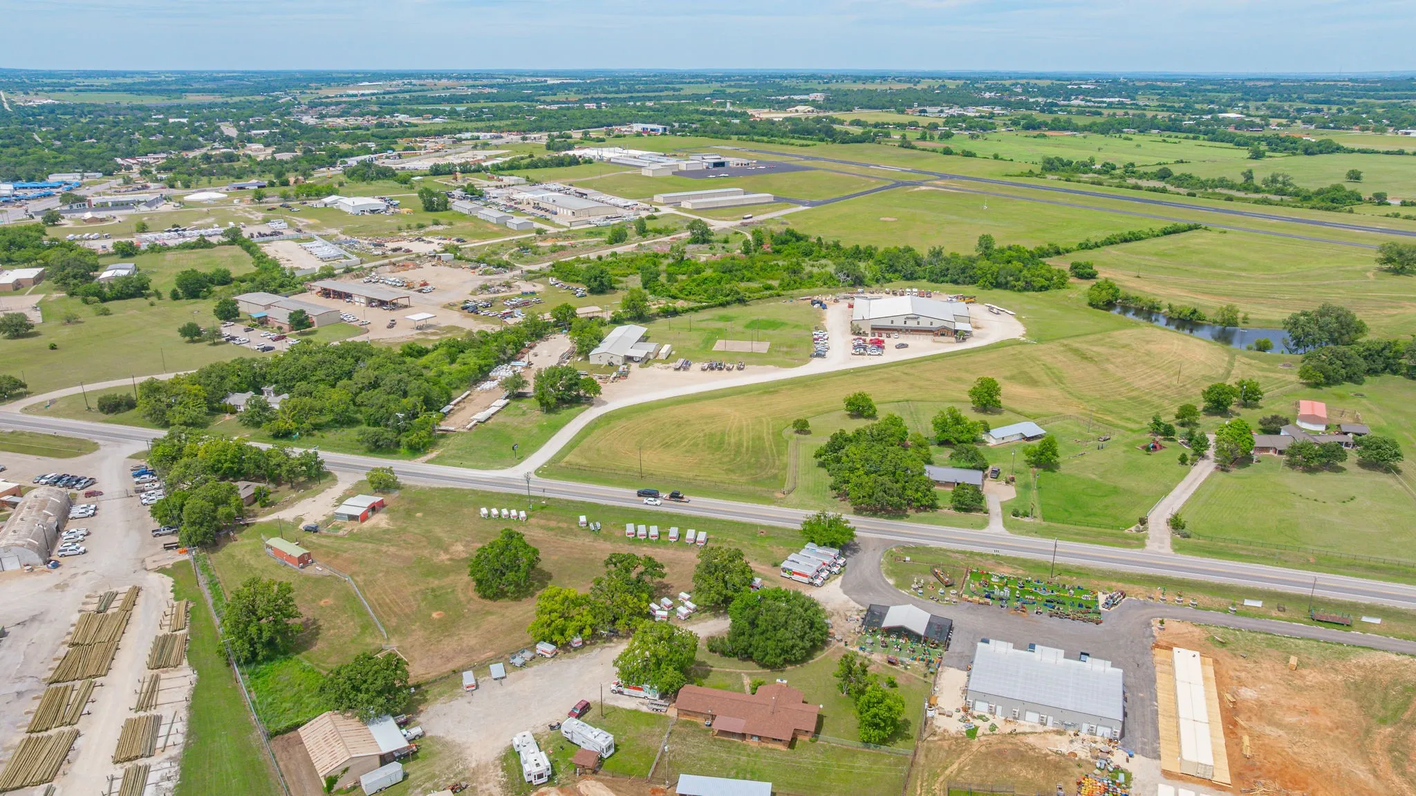 Retail For Sale in Erath County , 1190 US Highway 67, Stephenville, Texas 76401, 0, 0, Garage spaces, 0 Sqft, built in 1963, Price $1,200,000, mls#21269099, Real Estate Agent in Stephenville, Homes For Sale in Erath county, Homes For Sale in Stephenville, Realtor in Stephenville Texas, Real Estate Brokerage Independent Realty Texas, Luminita Cordes Realtor
