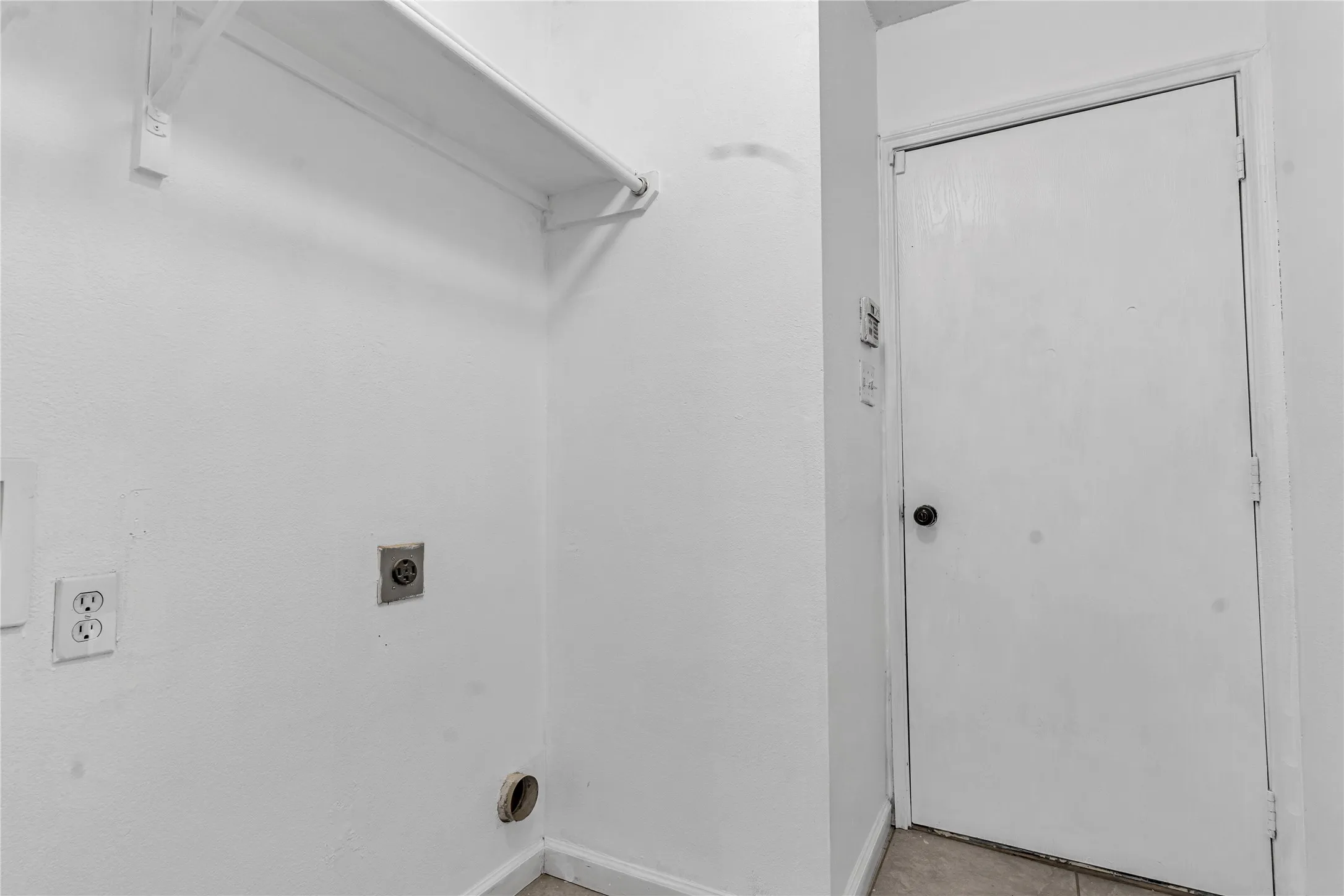 Single Family Residence For Sale in Tarrant County , 8444 Miami Springs Drive, Fort Worth, Texas 76123, 3 Bedroom, 2 Bathroom, 2 Garage spaces, 1,868 Sqft, built in 2002, mls#21276470, Real Estate Agent in Fort Worth, Homes For Sale in Tarrant county, Homes For Sale in Fort Worth, Realtor in Fort Worth Texas, Real Estate Brokerage Independent Realty Texas, Luminita Cordes Realtor