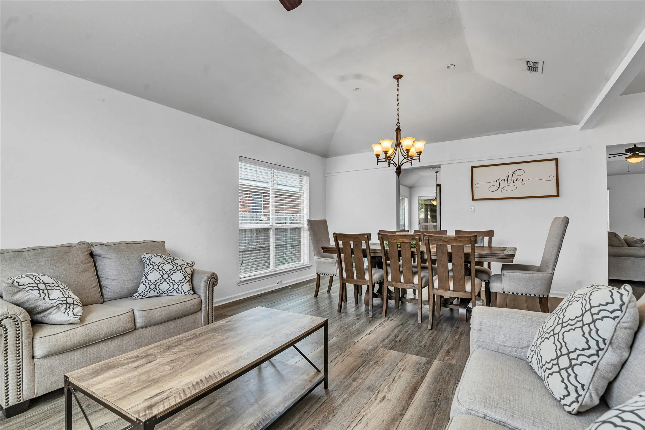 Single Family Residence For Sale in Tarrant County , 8444 Miami Springs Drive, Fort Worth, Texas 76123, 3 Bedroom, 2 Bathroom, 2 Garage spaces, 1,868 Sqft, built in 2002, mls#21276470, Real Estate Agent in Fort Worth, Homes For Sale in Tarrant county, Homes For Sale in Fort Worth, Realtor in Fort Worth Texas, Real Estate Brokerage Independent Realty Texas, Luminita Cordes Realtor