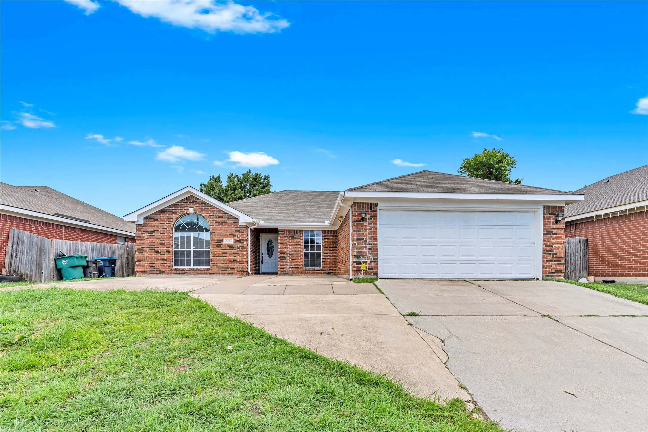 Single Family Residence For Sale in Tarrant County , 8444 Miami Springs Drive, Fort Worth, Texas 76123, 3 Bedroom, 2 Bathroom, 2 Garage spaces, 1,868 Sqft, built in 2002, mls#21276470, Real Estate Agent in Fort Worth, Homes For Sale in Tarrant county, Homes For Sale in Fort Worth, Realtor in Fort Worth Texas, Real Estate Brokerage Independent Realty Texas, Luminita Cordes Realtor