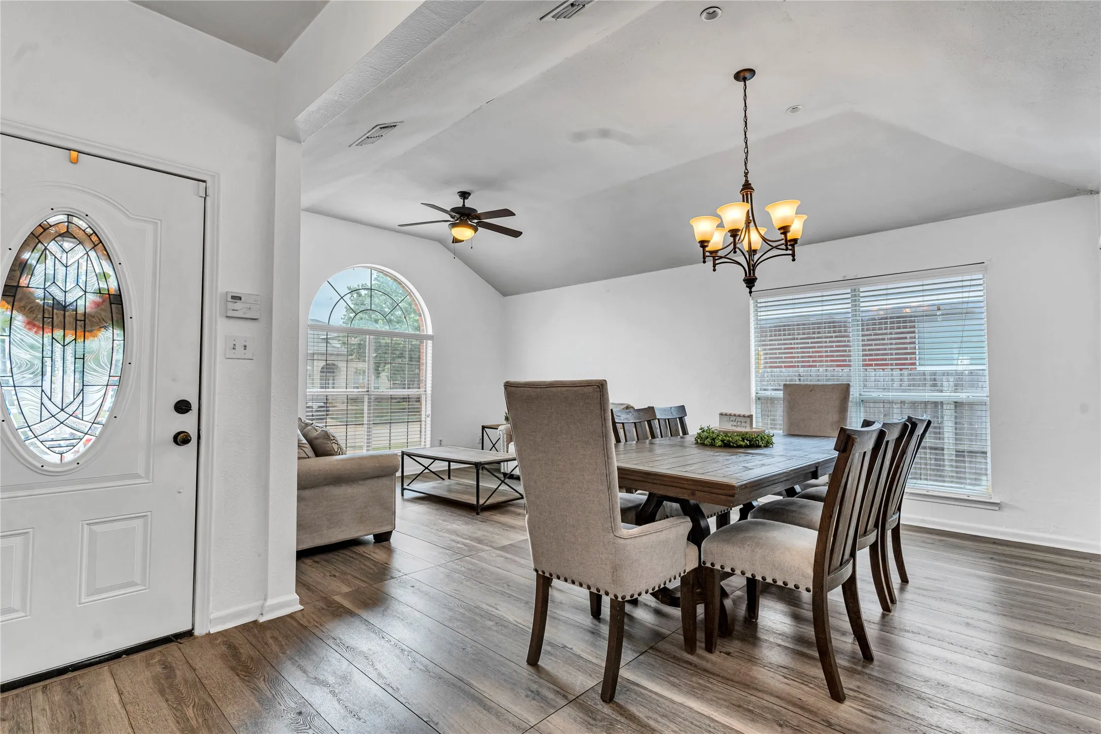 Single Family Residence For Sale in Tarrant County , 8444 Miami Springs Drive, Fort Worth, Texas 76123, 3 Bedroom, 2 Bathroom, 2 Garage spaces, 1,868 Sqft, built in 2002, mls#21276470, Real Estate Agent in Fort Worth, Homes For Sale in Tarrant county, Homes For Sale in Fort Worth, Realtor in Fort Worth Texas, Real Estate Brokerage Independent Realty Texas, Luminita Cordes Realtor