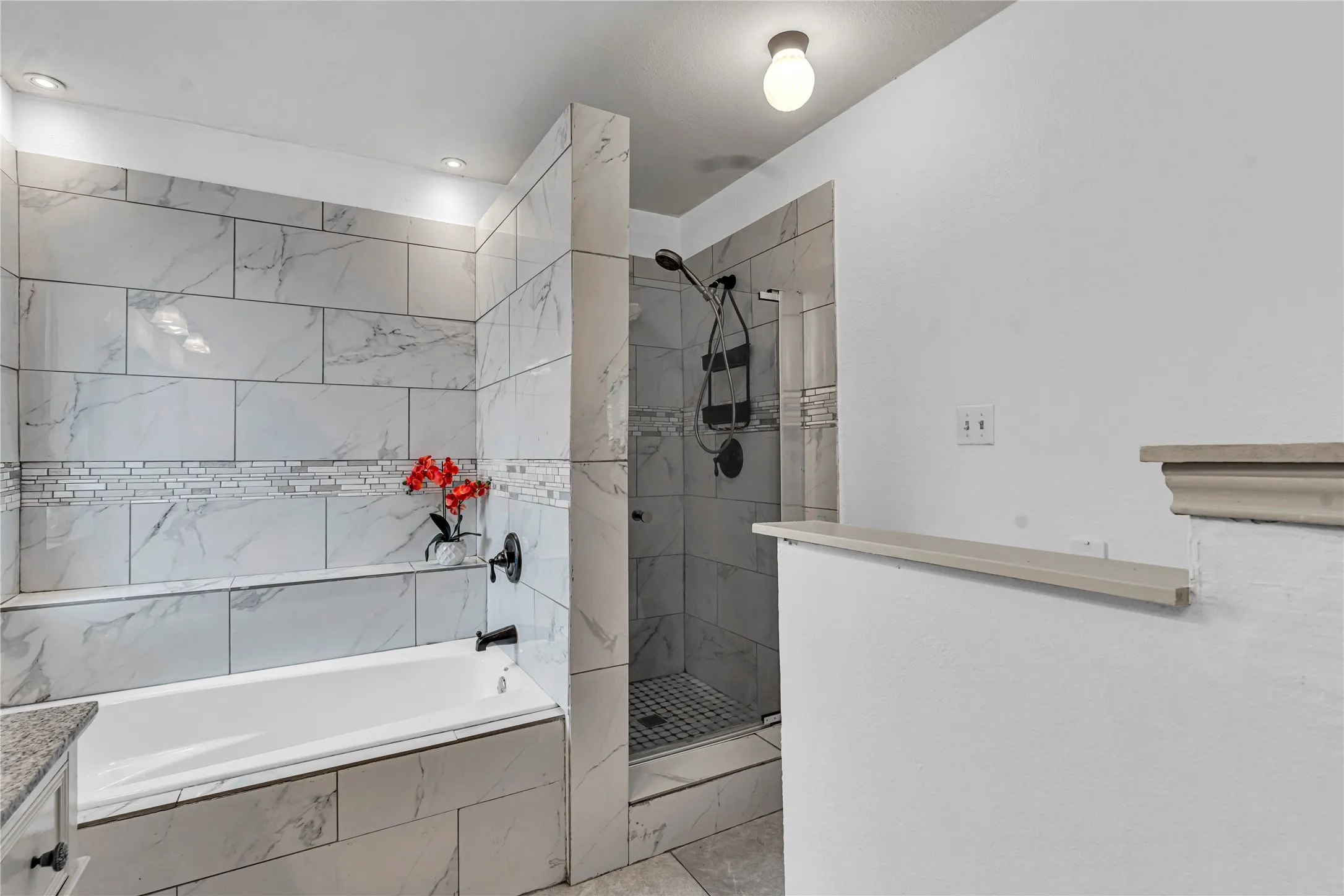 Single Family Residence For Sale in Tarrant County , 8444 Miami Springs Drive, Fort Worth, Texas 76123, 3 Bedroom, 2 Bathroom, 2 Garage spaces, 1,868 Sqft, built in 2002, mls#21276470, Real Estate Agent in Fort Worth, Homes For Sale in Tarrant county, Homes For Sale in Fort Worth, Realtor in Fort Worth Texas, Real Estate Brokerage Independent Realty Texas, Luminita Cordes Realtor