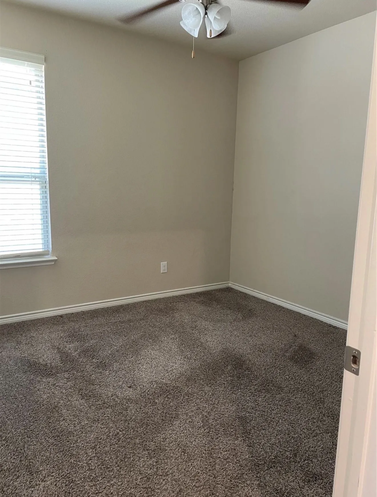 Single Family Residence For Sale in Kaufman County , 5244 Canfield, Forney, Texas 75126, 4 Bedroom, 2 Bathroom, 2 Garage spaces, 1,852 Sqft, built in 2017, mls#21276939, Real Estate Agent in Forney, Homes For Sale in Kaufman county, Homes For Sale in Forney, Realtor in Forney Texas, Real Estate Brokerage Independent Realty Texas, Luminita Cordes Realtor