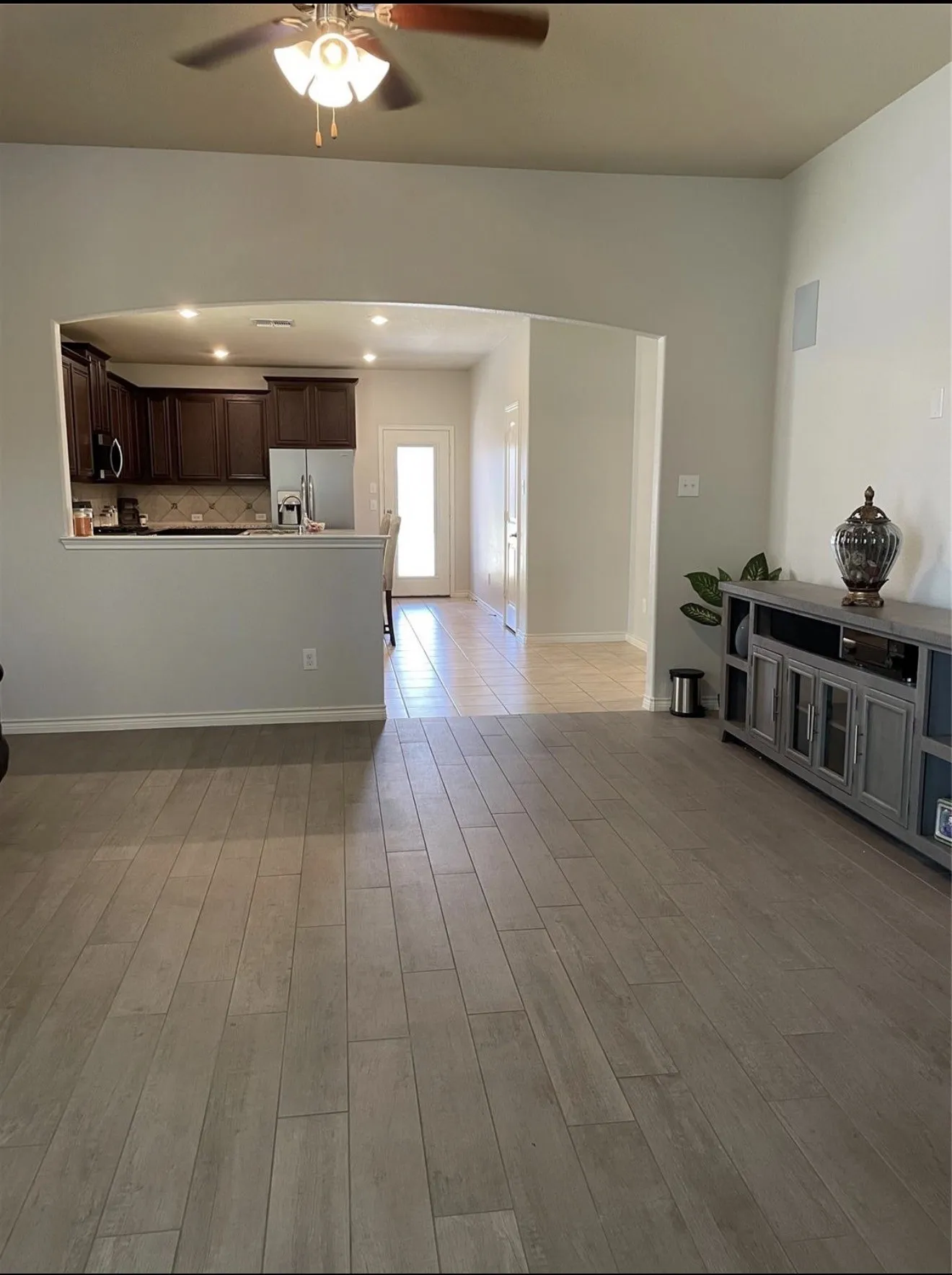 Single Family Residence For Sale in Kaufman County , 5244 Canfield, Forney, Texas 75126, 4 Bedroom, 2 Bathroom, 2 Garage spaces, 1,852 Sqft, built in 2017, mls#21276939, Real Estate Agent in Forney, Homes For Sale in Kaufman county, Homes For Sale in Forney, Realtor in Forney Texas, Real Estate Brokerage Independent Realty Texas, Luminita Cordes Realtor