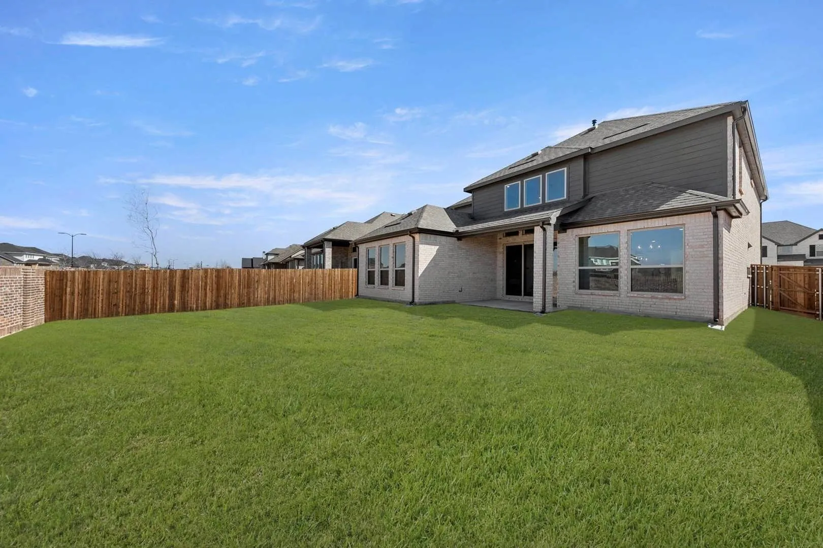 Single Family Residence For Sale in Denton County , 1720 Canals Drive, Little Elm, Texas 75068, 5 Bedroom, 4 Bathroom, 2 Garage spaces, 3,505 Sqft, built in 2025, mls#21277062, Real Estate Agent in Little Elm, Homes For Sale in Denton county, Homes For Sale in Little Elm, Realtor in Little Elm Texas, Real Estate Brokerage Independent Realty Texas, Luminita Cordes Realtor