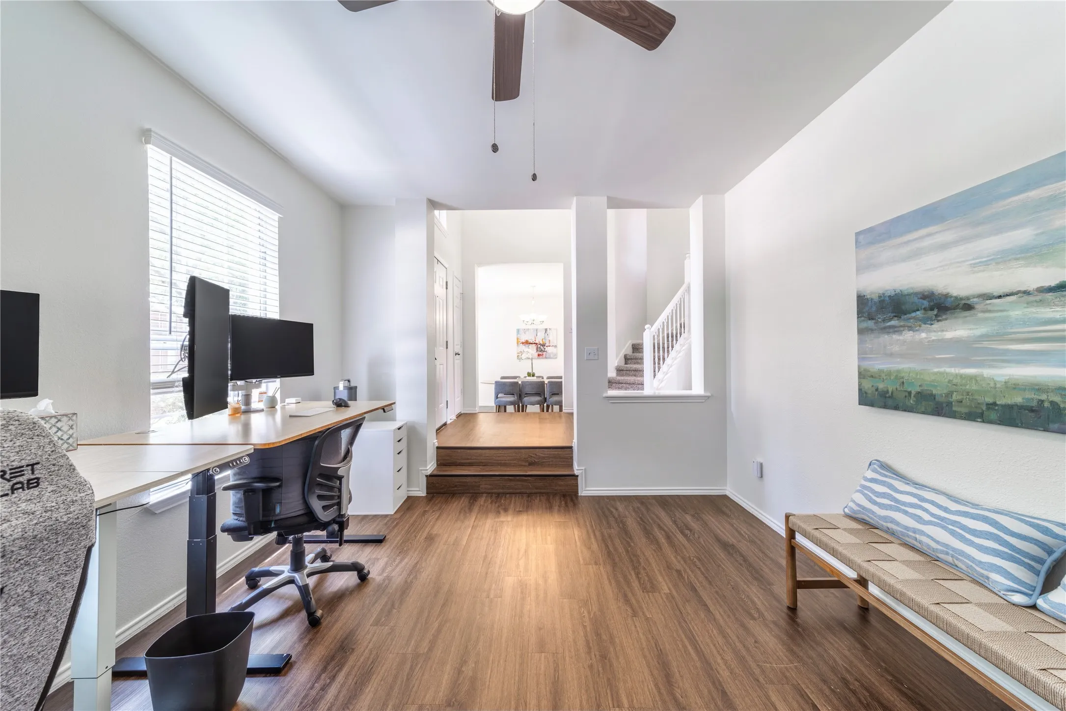 Flex space - office or 3rd living room