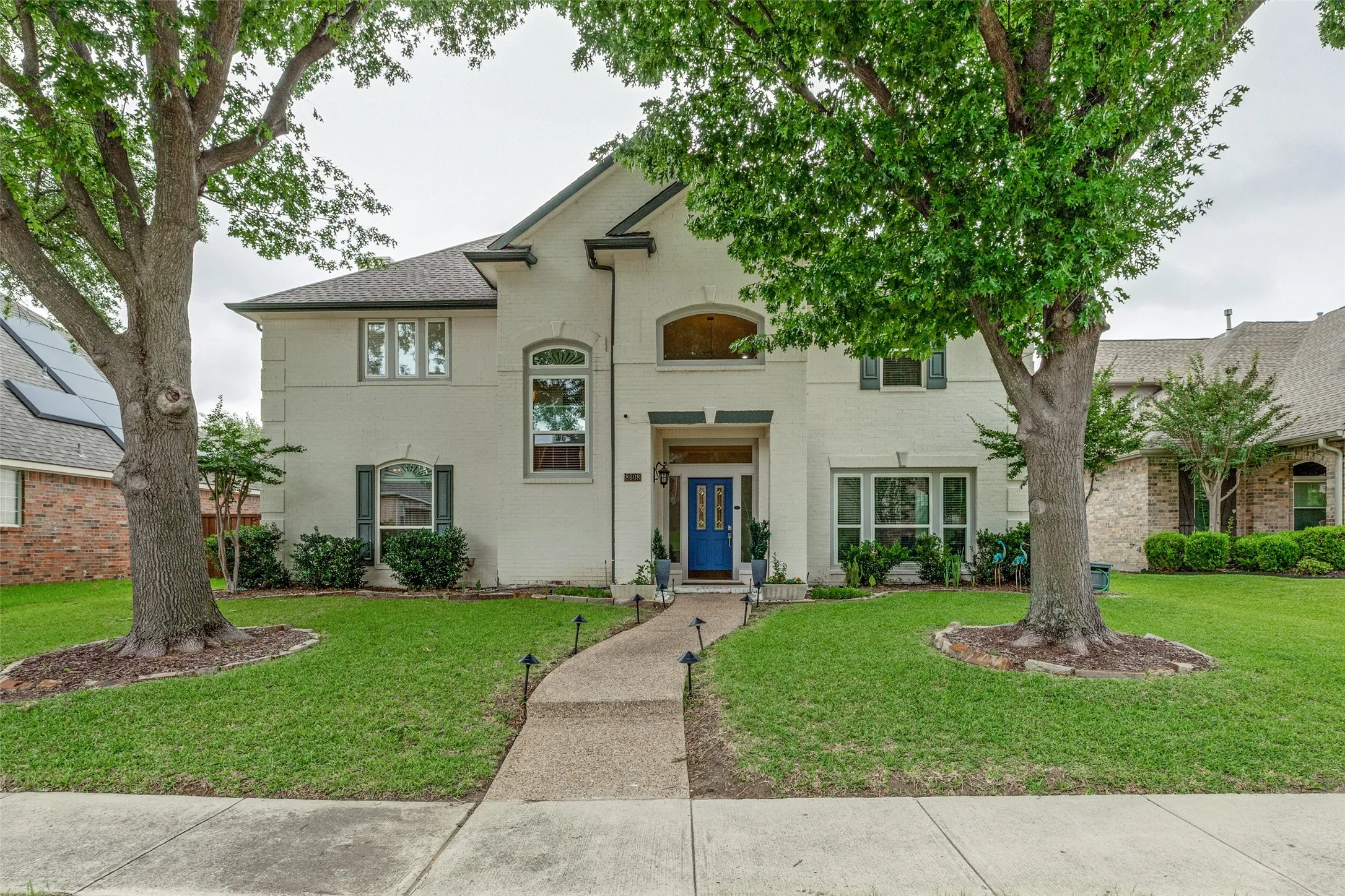 Single Family Residence For Sale in Collin County , 8608 Clear Sky Drive, Plano, Texas 75025, 4 Bedroom, 3 Bathroom, 2 Garage spaces, 2,881 Sqft, built in 1995, mls#21275007, Real Estate Agent in Plano, Homes For Sale in Collin county, Homes For Sale in Plano, Realtor in Plano Texas, Real Estate Brokerage Independent Realty Texas, Luminita Cordes Realtor