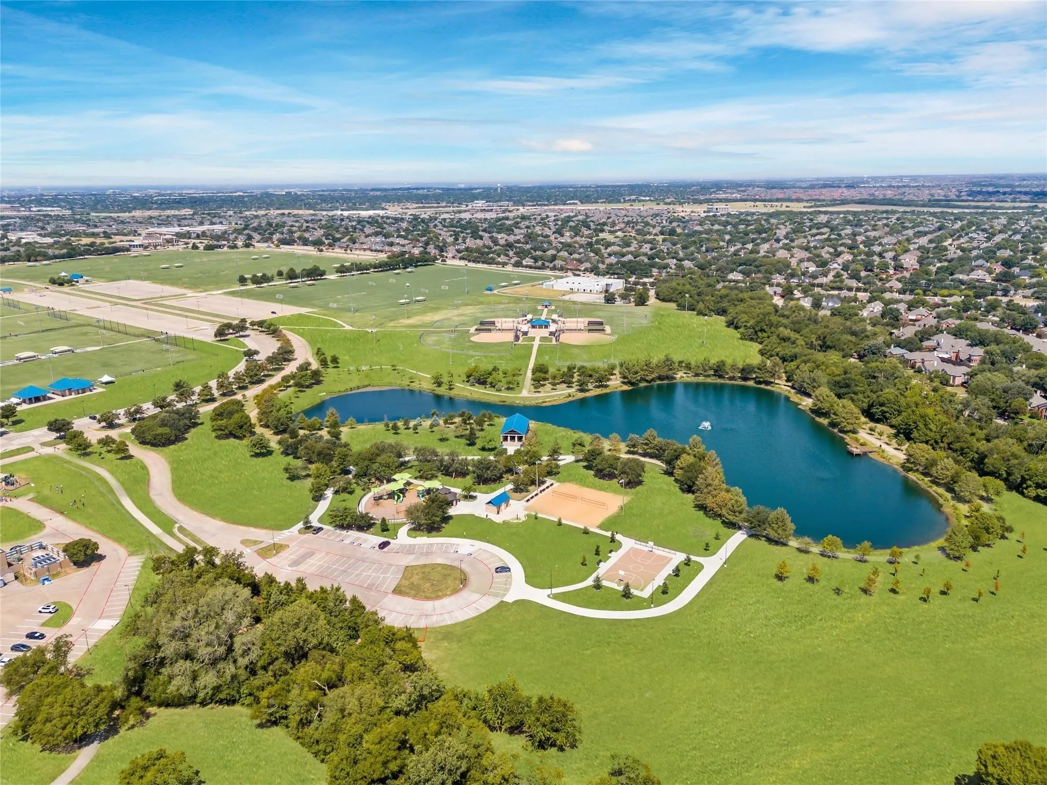 Single Family Residence For Sale in Collin County , 8608 Clear Sky Drive, Plano, Texas 75025, 4 Bedroom, 3 Bathroom, 2 Garage spaces, 2,881 Sqft, built in 1995, mls#21275007, Real Estate Agent in Plano, Homes For Sale in Collin county, Homes For Sale in Plano, Realtor in Plano Texas, Real Estate Brokerage Independent Realty Texas, Luminita Cordes Realtor