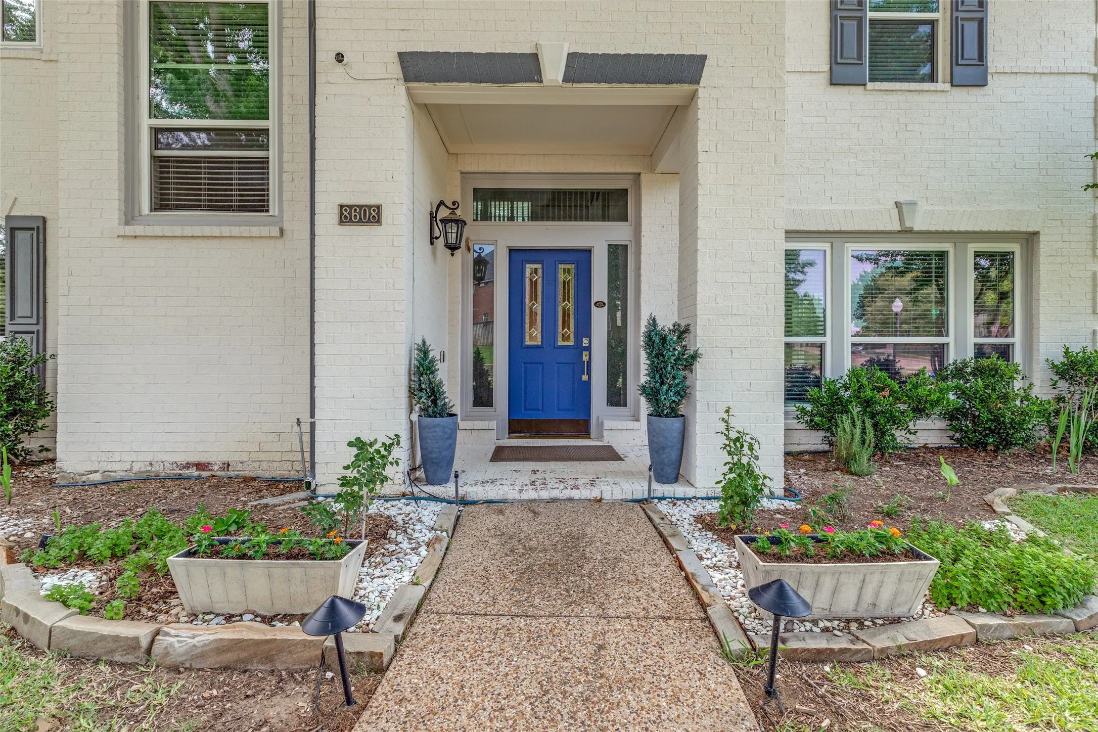 Single Family Residence For Sale in Collin County , 8608 Clear Sky Drive, Plano, Texas 75025, 4 Bedroom, 3 Bathroom, 2 Garage spaces, 2,881 Sqft, built in 1995, mls#21275007, Real Estate Agent in Plano, Homes For Sale in Collin county, Homes For Sale in Plano, Realtor in Plano Texas, Real Estate Brokerage Independent Realty Texas, Luminita Cordes Realtor
