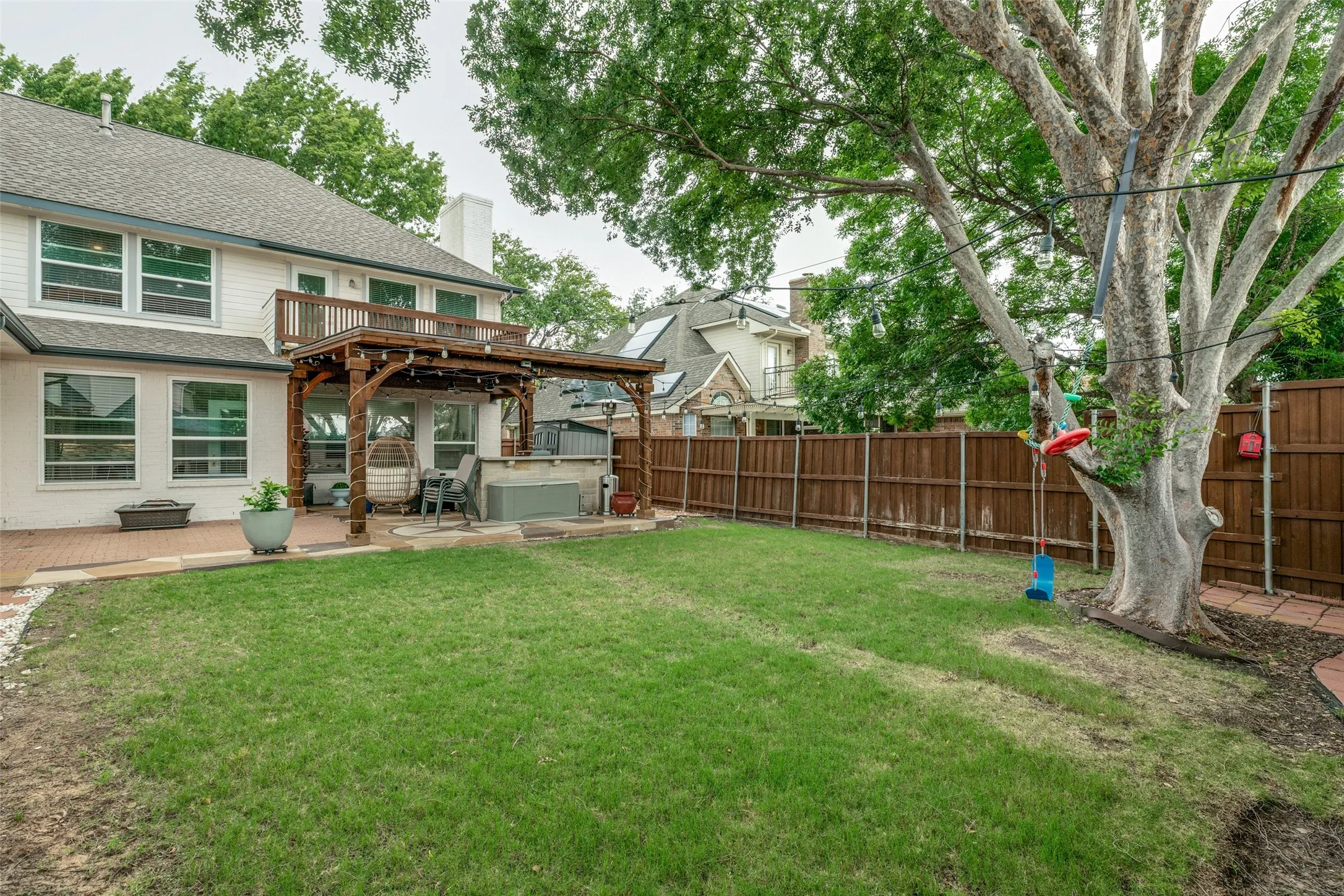 Single Family Residence For Sale in Collin County , 8608 Clear Sky Drive, Plano, Texas 75025, 4 Bedroom, 3 Bathroom, 2 Garage spaces, 2,881 Sqft, built in 1995, mls#21275007, Real Estate Agent in Plano, Homes For Sale in Collin county, Homes For Sale in Plano, Realtor in Plano Texas, Real Estate Brokerage Independent Realty Texas, Luminita Cordes Realtor