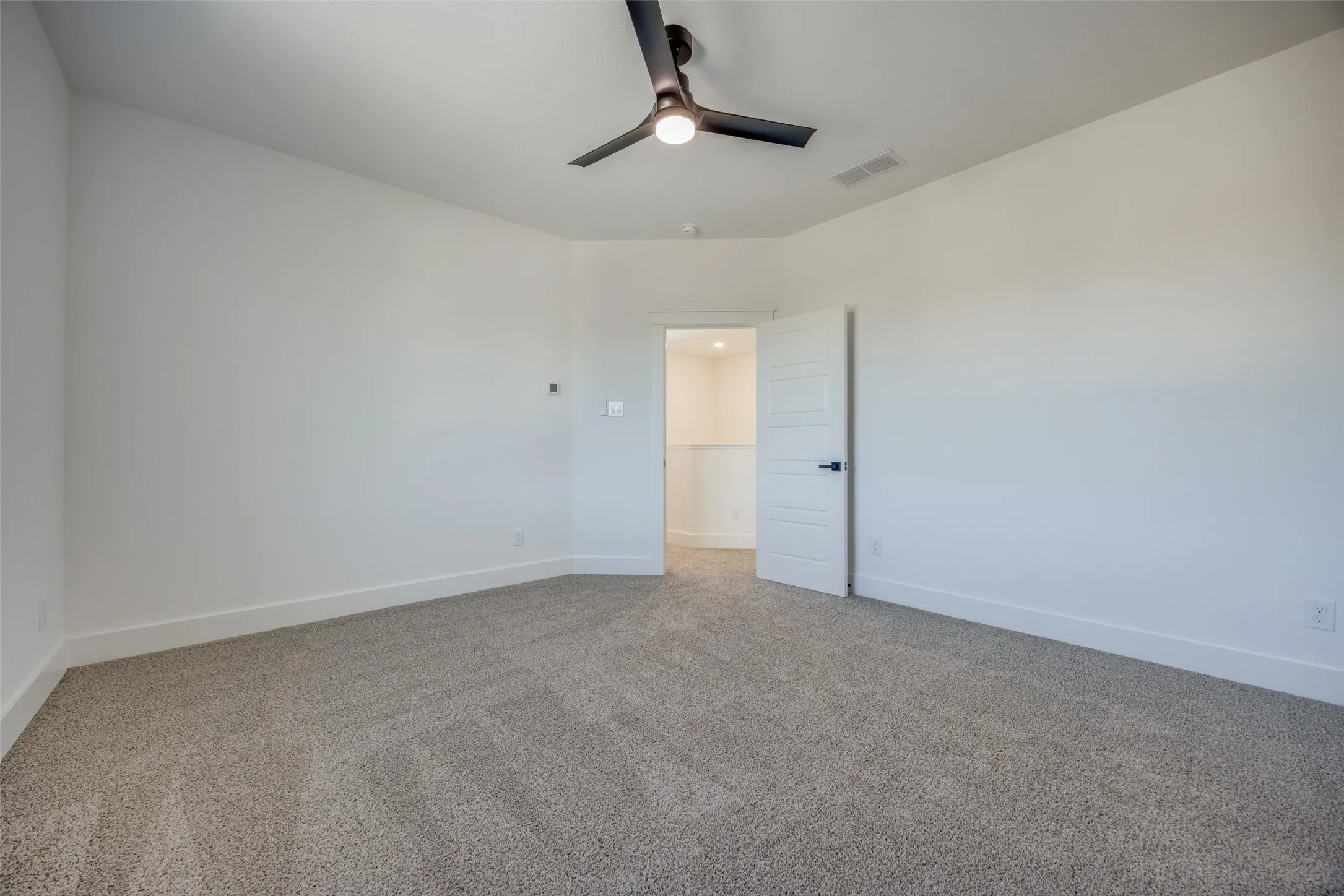 Single Family Residence For Sale in Grayson County , 430 W Munson Street, Denison, Texas 75020, 3 Bedroom, 3 Bathroom, 2 Garage spaces, 1,712 Sqft, built in 2024, mls#21276149, Real Estate Agent in Denison, Homes For Sale in Grayson county, Homes For Sale in Denison, Realtor in Denison Texas, Real Estate Brokerage Independent Realty Texas, Luminita Cordes Realtor