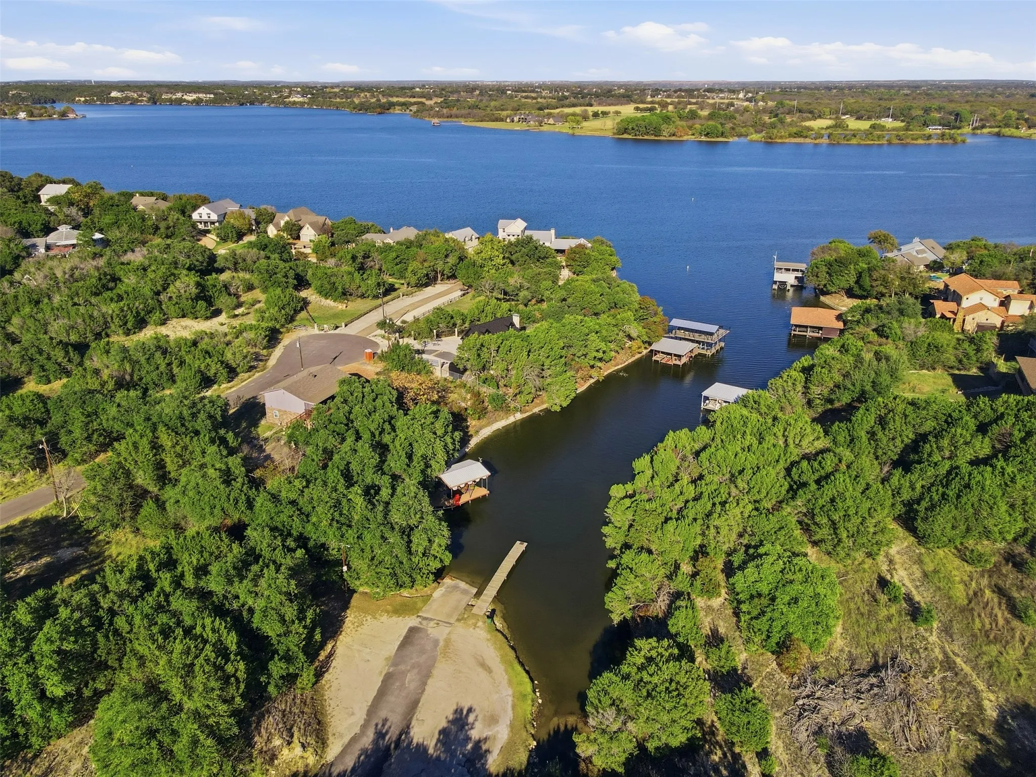 Single Family Residence For Sale in Hood County , 5007 Terlingua Drive, Granbury, Texas 76048, 3 Bedroom, 2 Bathroom, 2 Garage spaces, 1,753 Sqft, built in 2019, mls#21276936, Real Estate Agent in Granbury, Homes For Sale in Hood county, Homes For Sale in Granbury, Realtor in Granbury Texas, Real Estate Brokerage Independent Realty Texas, Luminita Cordes Realtor