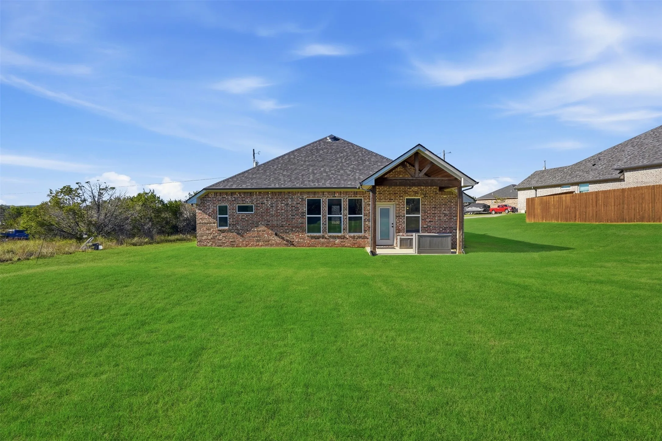 Single Family Residence For Sale in Hood County , 5007 Terlingua Drive, Granbury, Texas 76048, 3 Bedroom, 2 Bathroom, 2 Garage spaces, 1,753 Sqft, built in 2019, mls#21276936, Real Estate Agent in Granbury, Homes For Sale in Hood county, Homes For Sale in Granbury, Realtor in Granbury Texas, Real Estate Brokerage Independent Realty Texas, Luminita Cordes Realtor