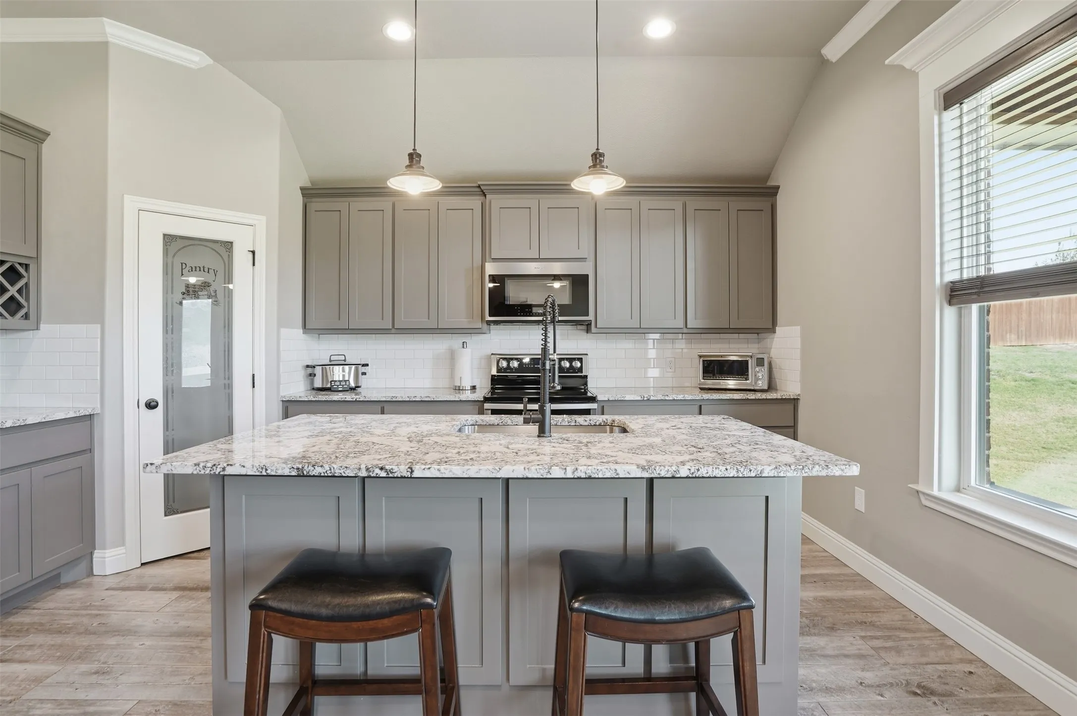 Single Family Residence For Sale in Hood County , 5007 Terlingua Drive, Granbury, Texas 76048, 3 Bedroom, 2 Bathroom, 2 Garage spaces, 1,753 Sqft, built in 2019, mls#21276936, Real Estate Agent in Granbury, Homes For Sale in Hood county, Homes For Sale in Granbury, Realtor in Granbury Texas, Real Estate Brokerage Independent Realty Texas, Luminita Cordes Realtor