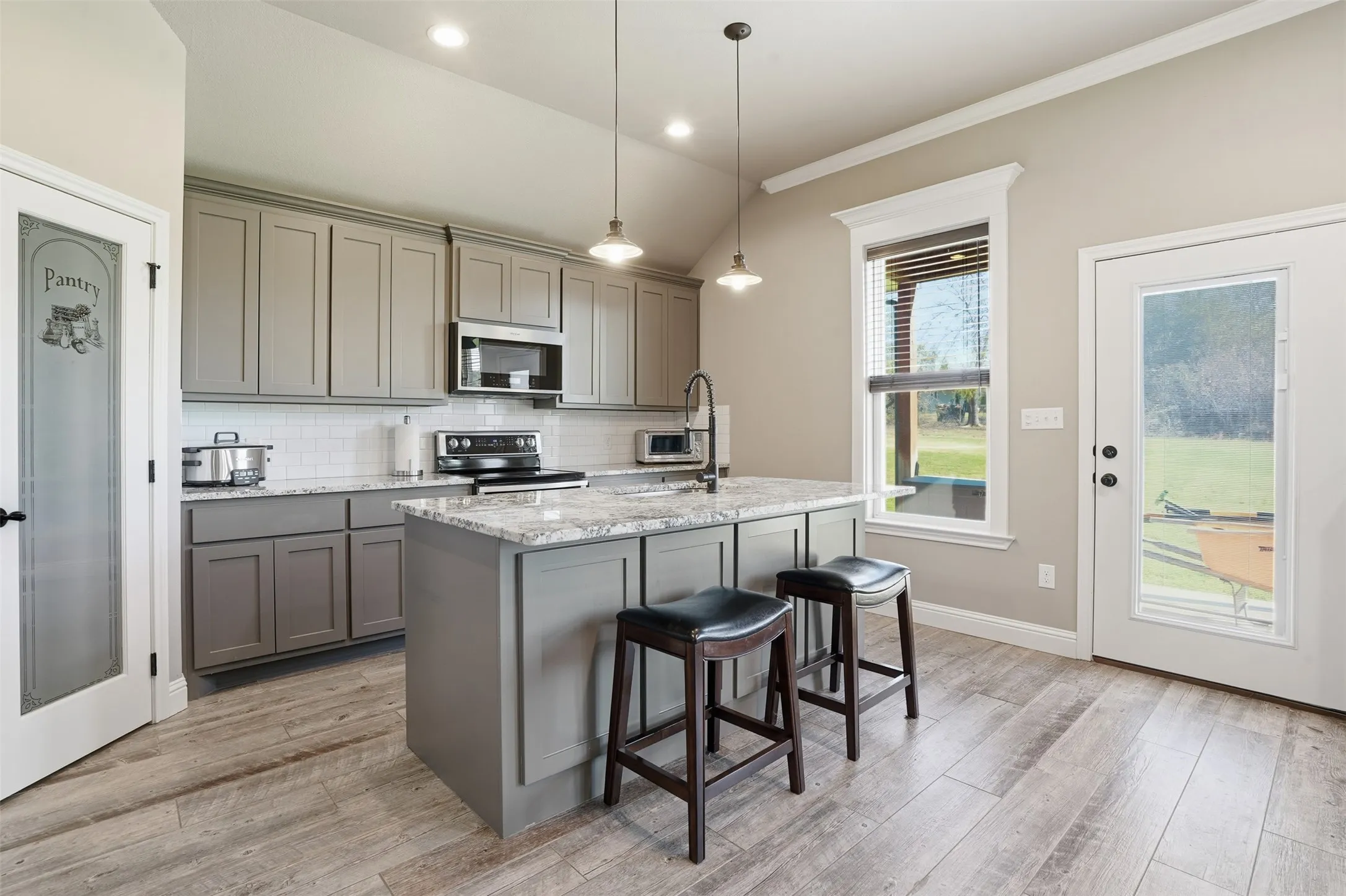 Single Family Residence For Sale in Hood County , 5007 Terlingua Drive, Granbury, Texas 76048, 3 Bedroom, 2 Bathroom, 2 Garage spaces, 1,753 Sqft, built in 2019, mls#21276936, Real Estate Agent in Granbury, Homes For Sale in Hood county, Homes For Sale in Granbury, Realtor in Granbury Texas, Real Estate Brokerage Independent Realty Texas, Luminita Cordes Realtor