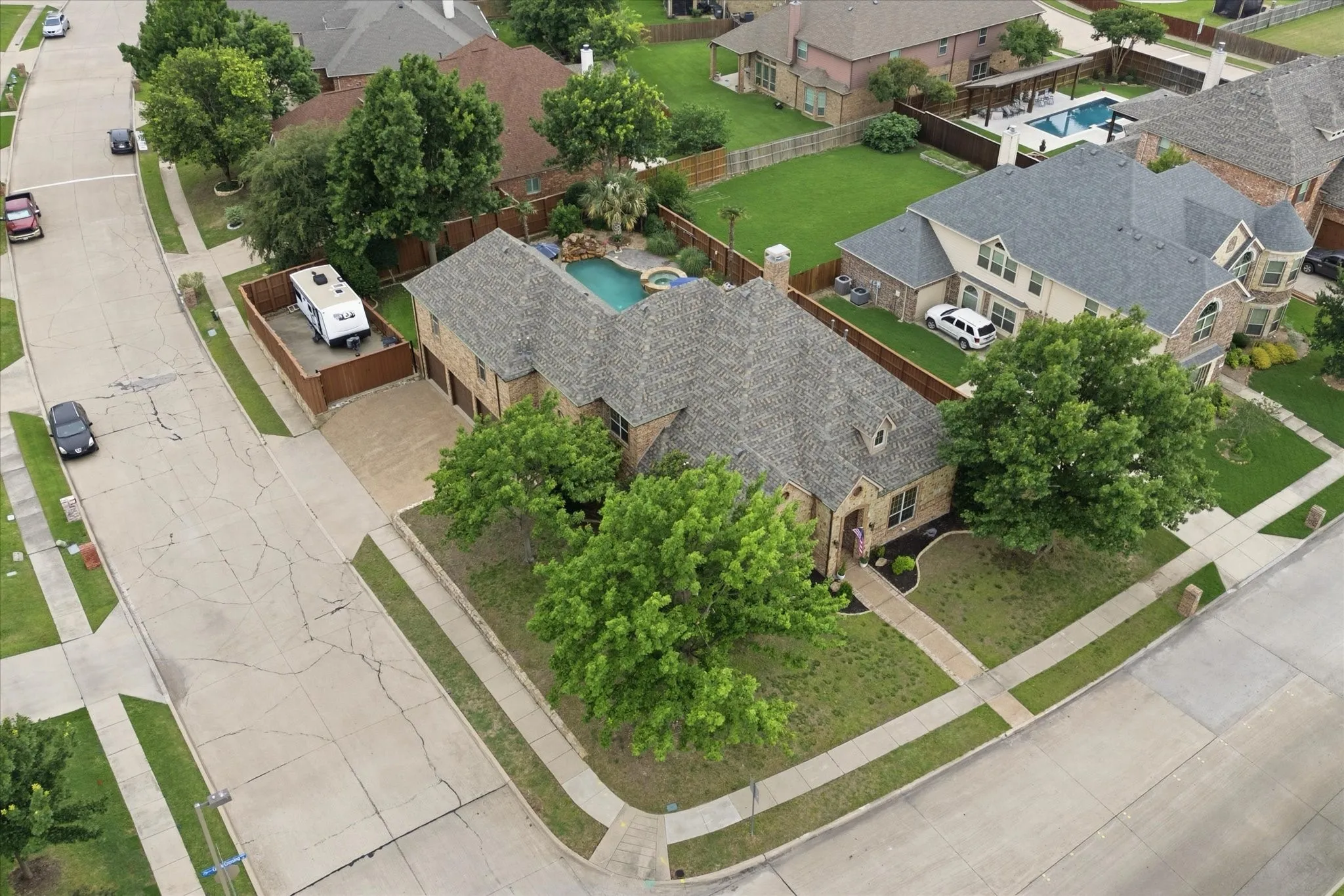 Single Family Residence For Sale in Dallas County , 5832 Creek Crossing Lane, Sachse, Texas 75048, 4 Bedroom, 3 Bathroom, 3 Garage spaces, 4,158 Sqft, built in 2005, mls#21275743, Real Estate Agent in Sachse, Homes For Sale in Dallas county, Homes For Sale in Sachse, Realtor in Sachse Texas, Real Estate Brokerage Independent Realty Texas, Luminita Cordes Realtor