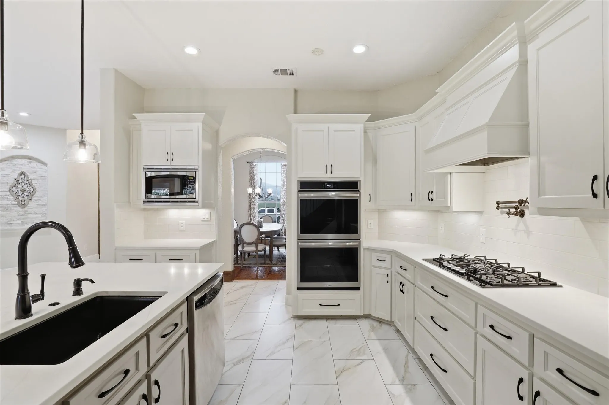 Single Family Residence For Sale in Dallas County , 5832 Creek Crossing Lane, Sachse, Texas 75048, 4 Bedroom, 3 Bathroom, 3 Garage spaces, 4,158 Sqft, built in 2005, mls#21275743, Real Estate Agent in Sachse, Homes For Sale in Dallas county, Homes For Sale in Sachse, Realtor in Sachse Texas, Real Estate Brokerage Independent Realty Texas, Luminita Cordes Realtor