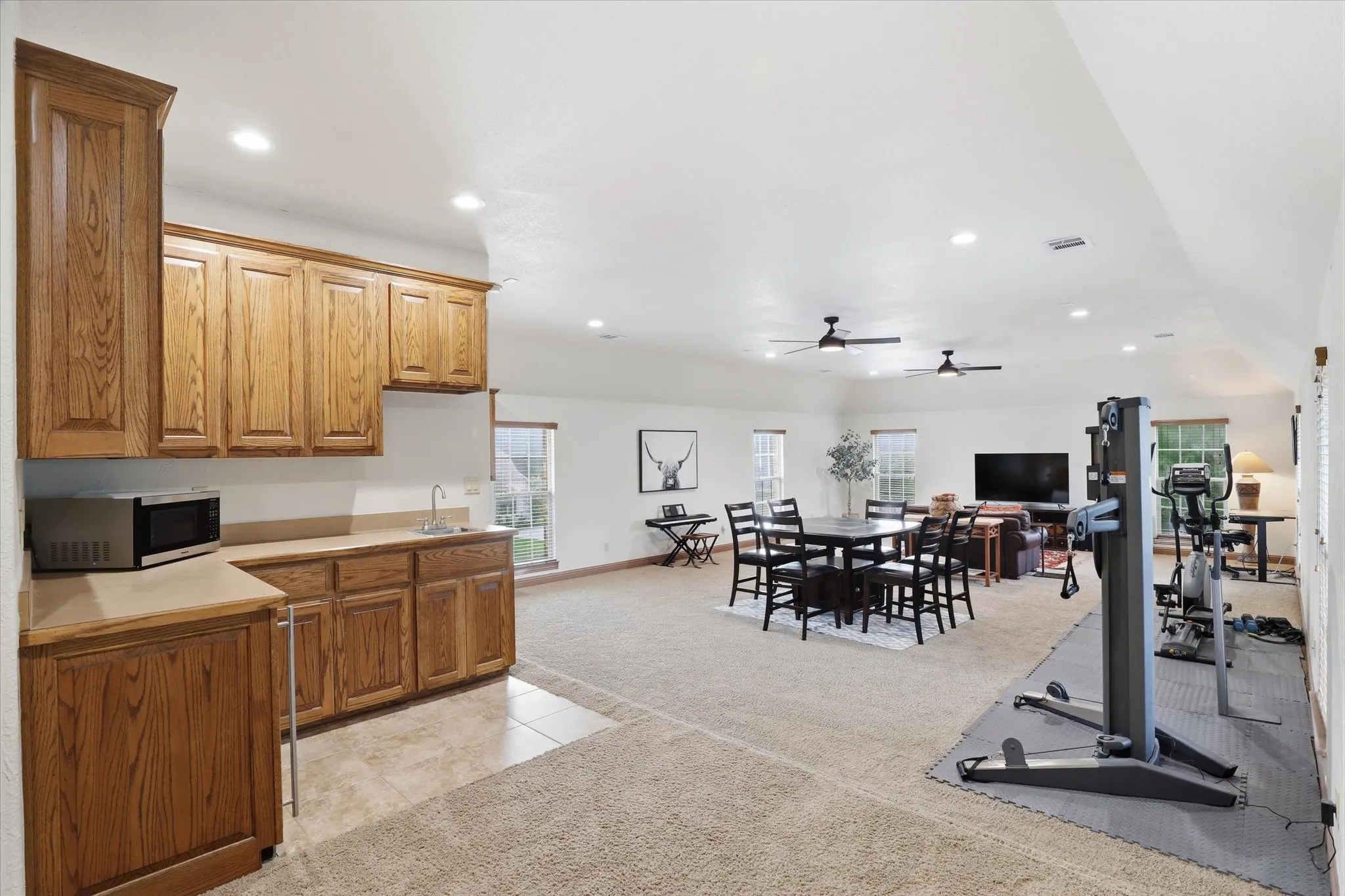 Single Family Residence For Sale in Dallas County , 5832 Creek Crossing Lane, Sachse, Texas 75048, 4 Bedroom, 3 Bathroom, 3 Garage spaces, 4,158 Sqft, built in 2005, mls#21275743, Real Estate Agent in Sachse, Homes For Sale in Dallas county, Homes For Sale in Sachse, Realtor in Sachse Texas, Real Estate Brokerage Independent Realty Texas, Luminita Cordes Realtor