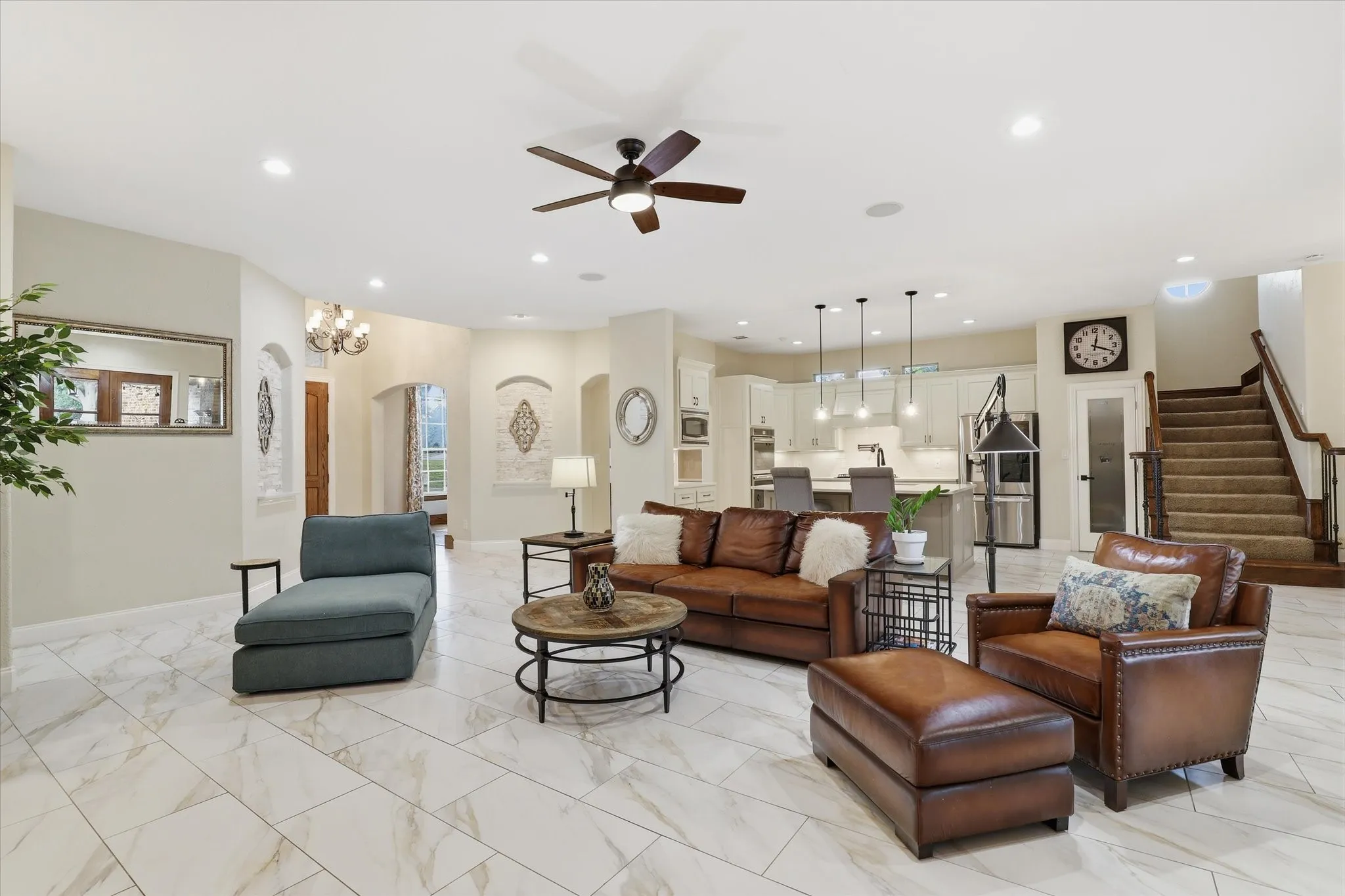 Single Family Residence For Sale in Dallas County , 5832 Creek Crossing Lane, Sachse, Texas 75048, 4 Bedroom, 3 Bathroom, 3 Garage spaces, 4,158 Sqft, built in 2005, mls#21275743, Real Estate Agent in Sachse, Homes For Sale in Dallas county, Homes For Sale in Sachse, Realtor in Sachse Texas, Real Estate Brokerage Independent Realty Texas, Luminita Cordes Realtor
