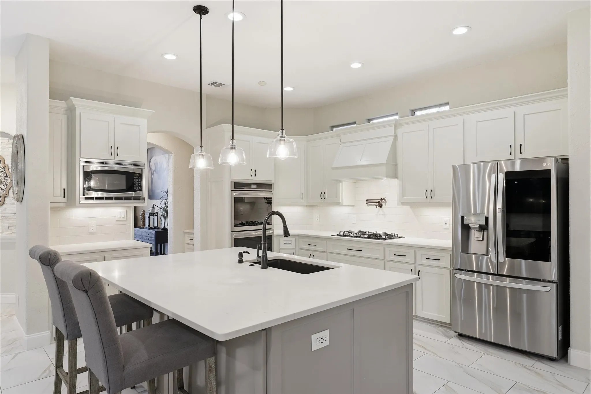 Single Family Residence For Sale in Dallas County , 5832 Creek Crossing Lane, Sachse, Texas 75048, 4 Bedroom, 3 Bathroom, 3 Garage spaces, 4,158 Sqft, built in 2005, mls#21275743, Real Estate Agent in Sachse, Homes For Sale in Dallas county, Homes For Sale in Sachse, Realtor in Sachse Texas, Real Estate Brokerage Independent Realty Texas, Luminita Cordes Realtor