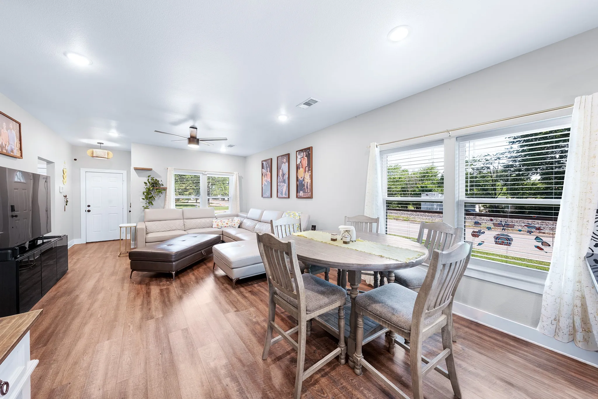 Single Family Residence For Sale in Hopkins County , 700 Carter Street, Sulphur Springs, Texas 75482, 4 Bedroom, 2 Bathroom, 2 Garage spaces, 1,520 Sqft, built in 2023, mls#21277130, Real Estate Agent in Sulphur Springs, Homes For Sale in Hopkins county, Homes For Sale in Sulphur Springs, Realtor in Sulphur Springs Texas, Real Estate Brokerage Independent Realty Texas, Luminita Cordes Realtor