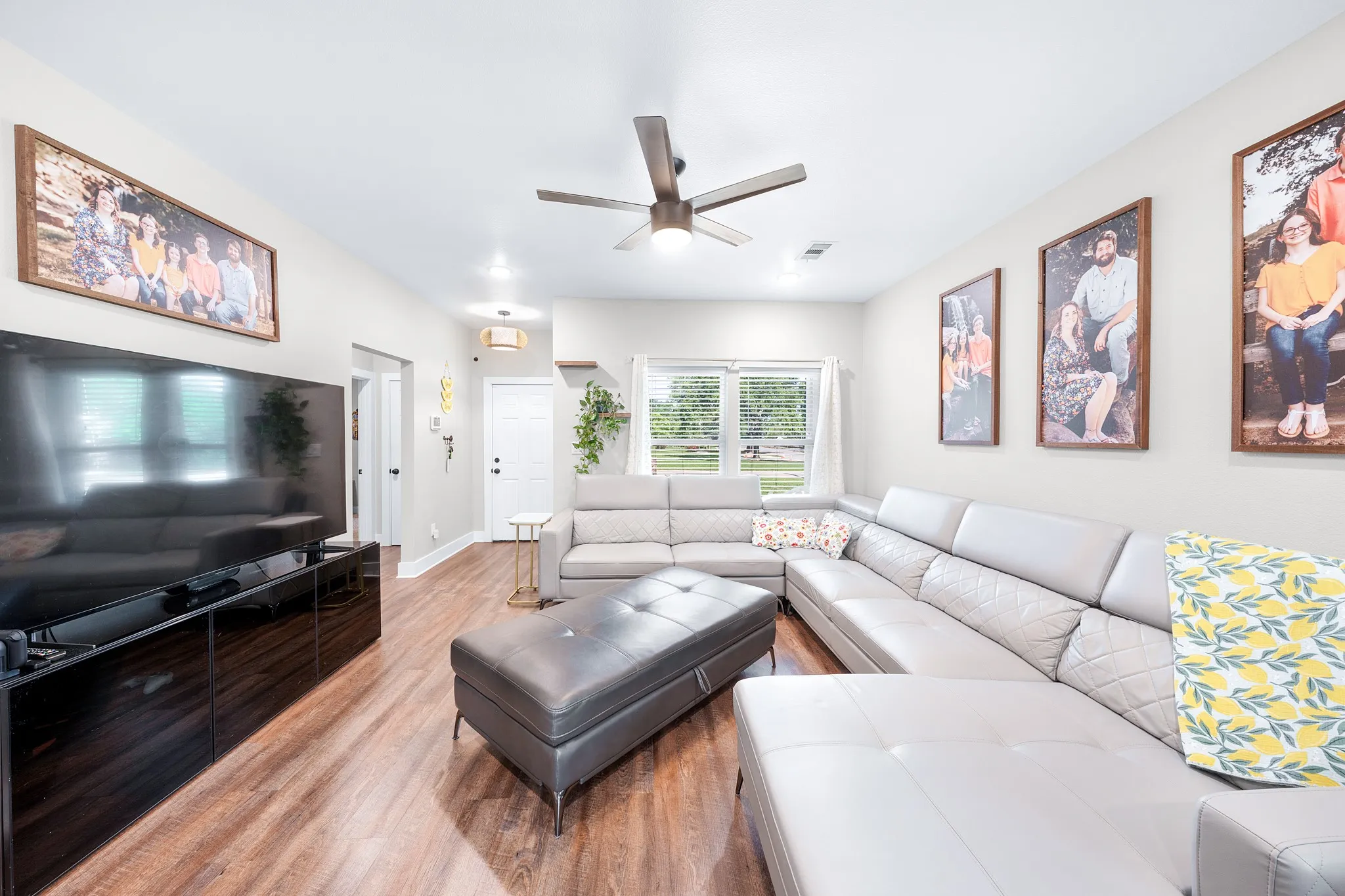 Single Family Residence For Sale in Hopkins County , 700 Carter Street, Sulphur Springs, Texas 75482, 4 Bedroom, 2 Bathroom, 2 Garage spaces, 1,520 Sqft, built in 2023, mls#21277130, Real Estate Agent in Sulphur Springs, Homes For Sale in Hopkins county, Homes For Sale in Sulphur Springs, Realtor in Sulphur Springs Texas, Real Estate Brokerage Independent Realty Texas, Luminita Cordes Realtor