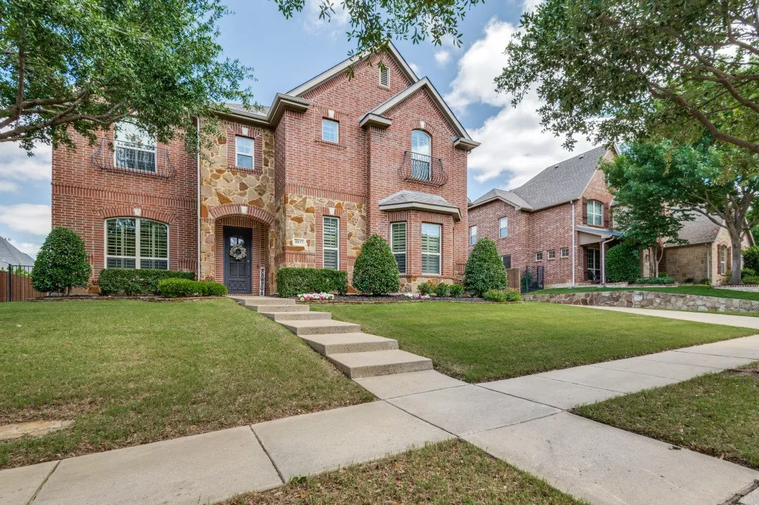 Single Family Residence For Sale in Tarrant County , 4837 Eddleman Drive, Fort Worth, Texas 76244, 5 Bedroom, 6 Bathroom, 3 Garage spaces, 4,353 Sqft, built in 2011, mls#21274939, Real Estate Agent in Fort Worth, Homes For Sale in Tarrant county, Homes For Sale in Fort Worth, Realtor in Fort Worth Texas, Real Estate Brokerage Independent Realty Texas, Luminita Cordes Realtor
