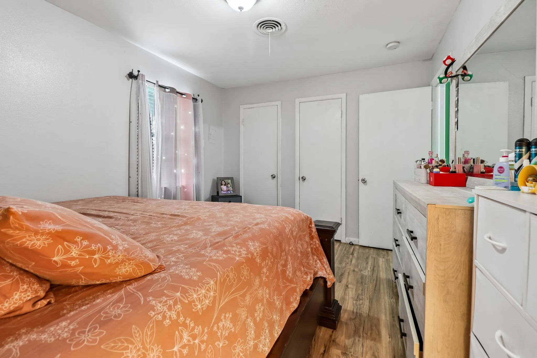 Wood-finish flooring throughout