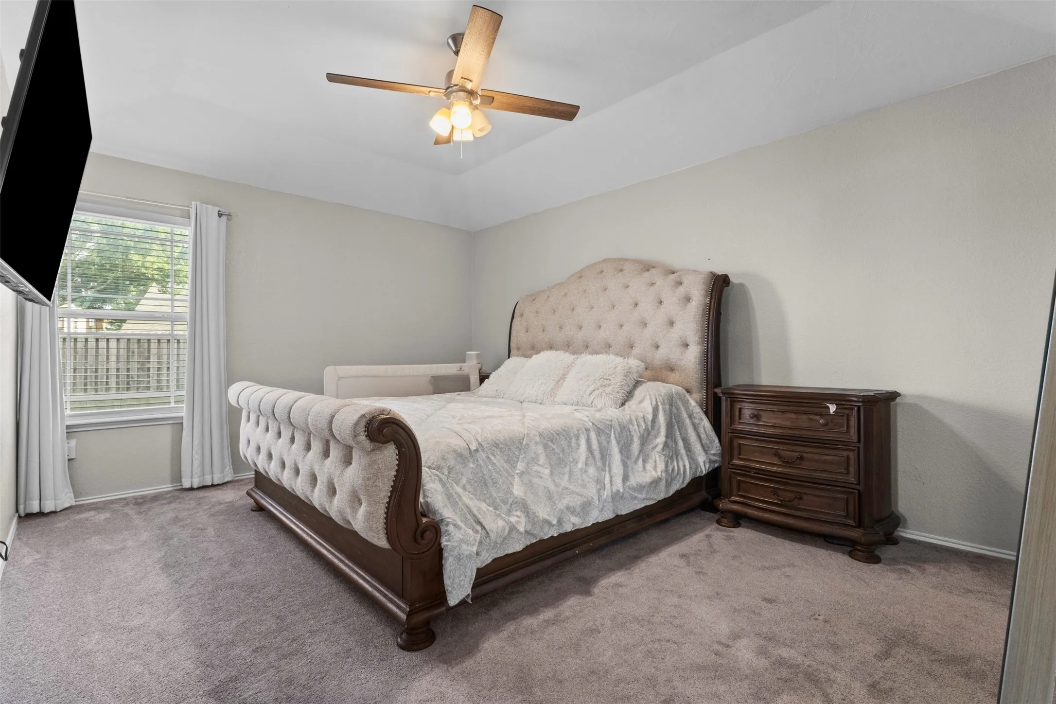 Single Family Residence For Sale in Tarrant County , 8800 Crestbrook Drive, Fort Worth, Texas 76179, 3 Bedroom, 3 Bathroom, 2 Garage spaces, 2,045 Sqft, built in 1994, Price $329,000, mls#21275431, Real Estate Agent in Fort Worth, Homes For Sale in Tarrant county, Homes For Sale in Fort Worth, Realtor in Fort Worth Texas, Real Estate Brokerage Independent Realty Texas, Luminita Cordes Realtor