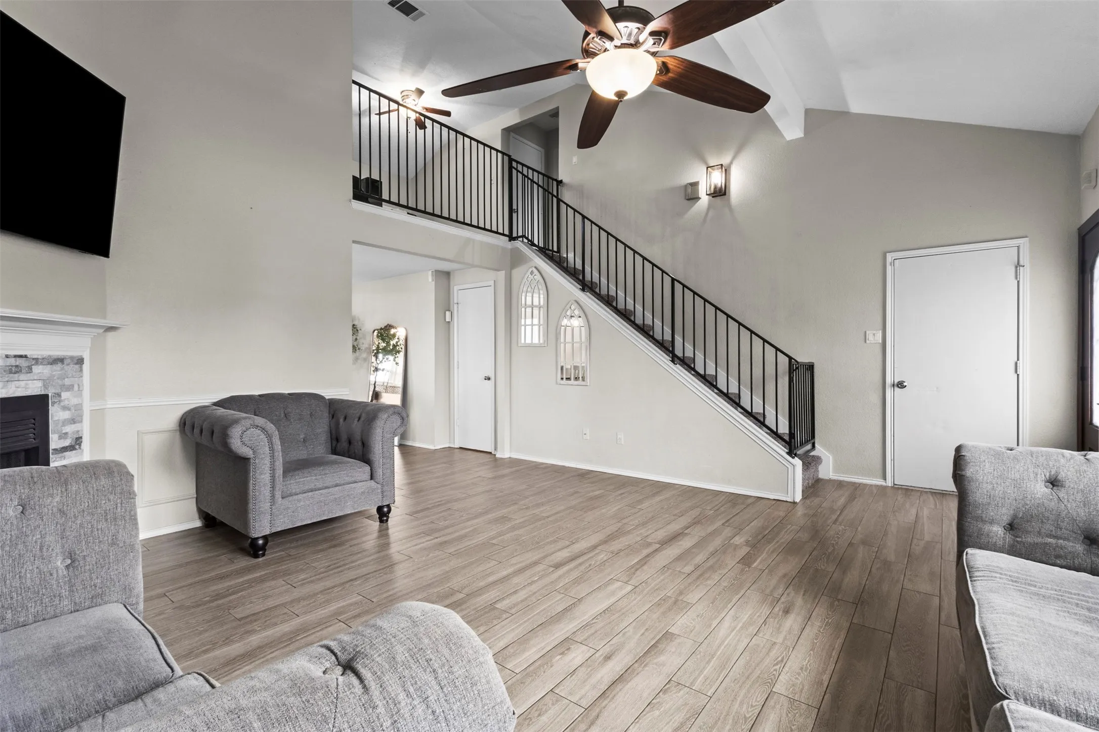 Single Family Residence For Sale in Tarrant County , 8800 Crestbrook Drive, Fort Worth, Texas 76179, 3 Bedroom, 3 Bathroom, 2 Garage spaces, 2,045 Sqft, built in 1994, Price $329,000, mls#21275431, Real Estate Agent in Fort Worth, Homes For Sale in Tarrant county, Homes For Sale in Fort Worth, Realtor in Fort Worth Texas, Real Estate Brokerage Independent Realty Texas, Luminita Cordes Realtor