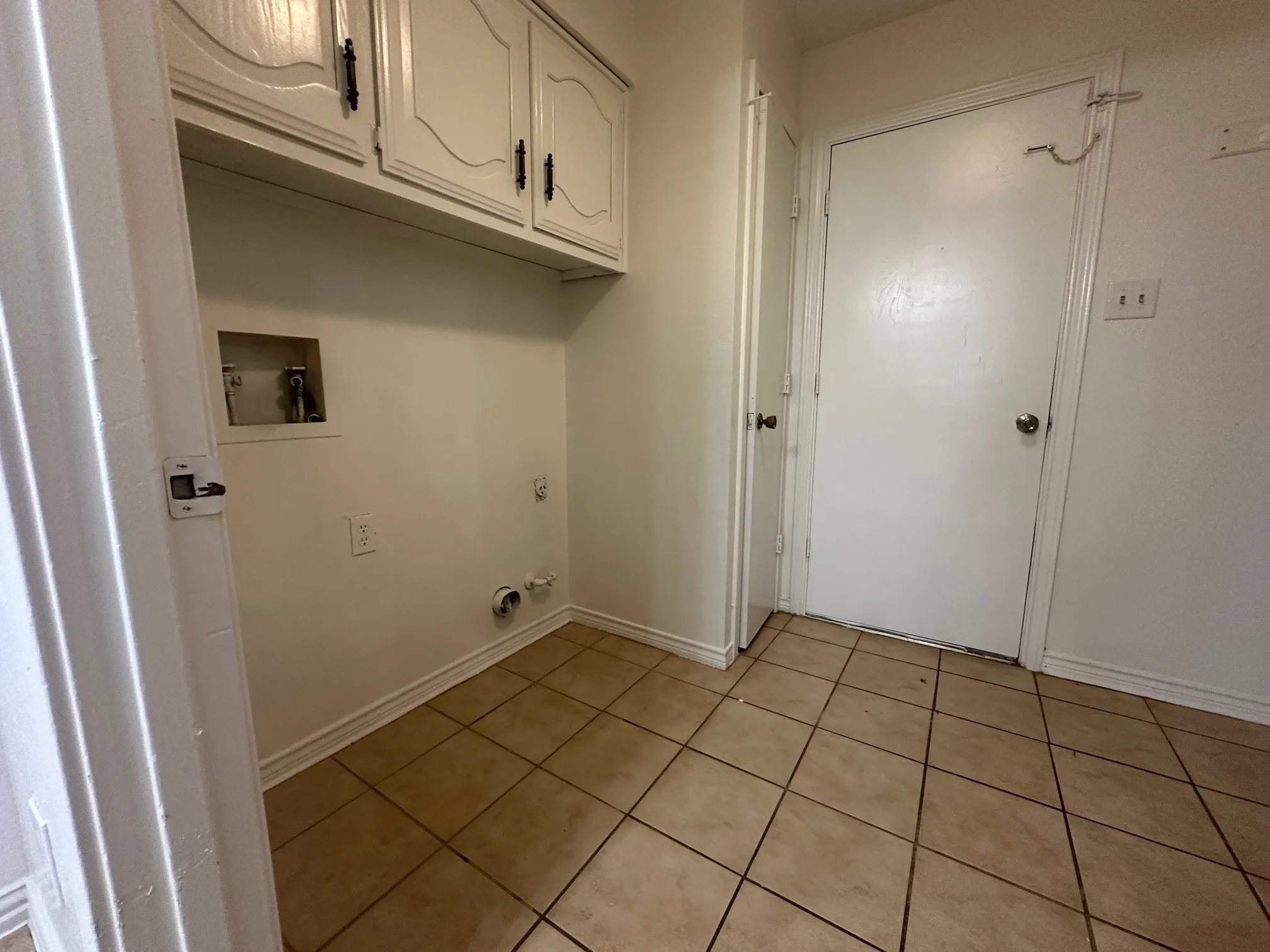 Single Family Residence For Rent in Dallas County , 719 Athenia Way, Duncanville, Texas 75137, 3 Bedrooms, 2 Bathrooms, 2 Garage spaces, 1,821 Sqft, built in 1978, Price $2,400, mls#21276830, Real Estate Agent in Duncanville, Homes For Rent in Dallas county, Homes For Rent in Duncanville, Realtor in Duncanville Texas, Real Estate Brokerage Independent Realty Texas, Luminita Cordes Realtor