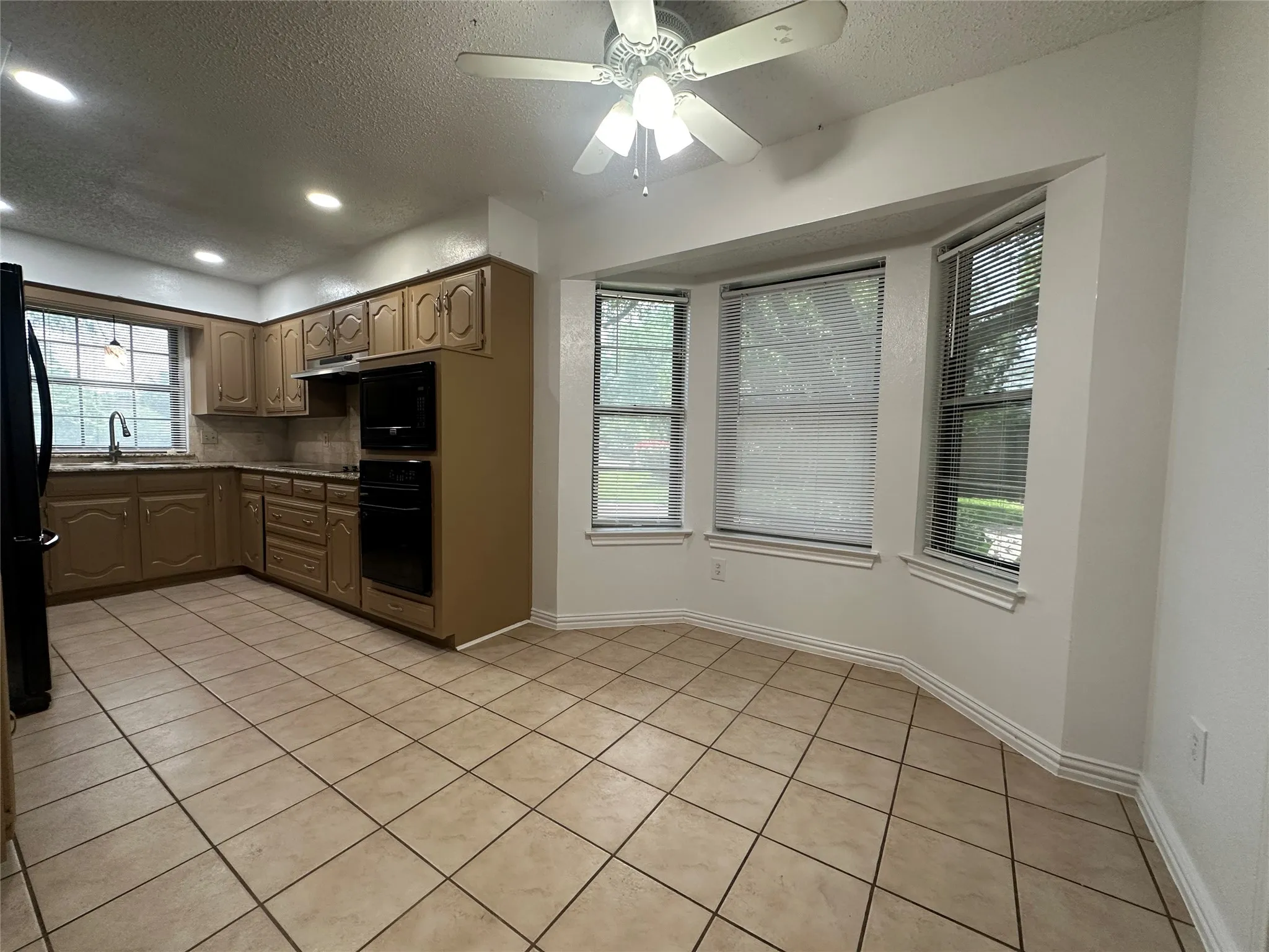Single Family Residence For Rent in Dallas County , 719 Athenia Way, Duncanville, Texas 75137, 3 Bedrooms, 2 Bathrooms, 2 Garage spaces, 1,821 Sqft, built in 1978, Price $2,400, mls#21276830, Real Estate Agent in Duncanville, Homes For Rent in Dallas county, Homes For Rent in Duncanville, Realtor in Duncanville Texas, Real Estate Brokerage Independent Realty Texas, Luminita Cordes Realtor
