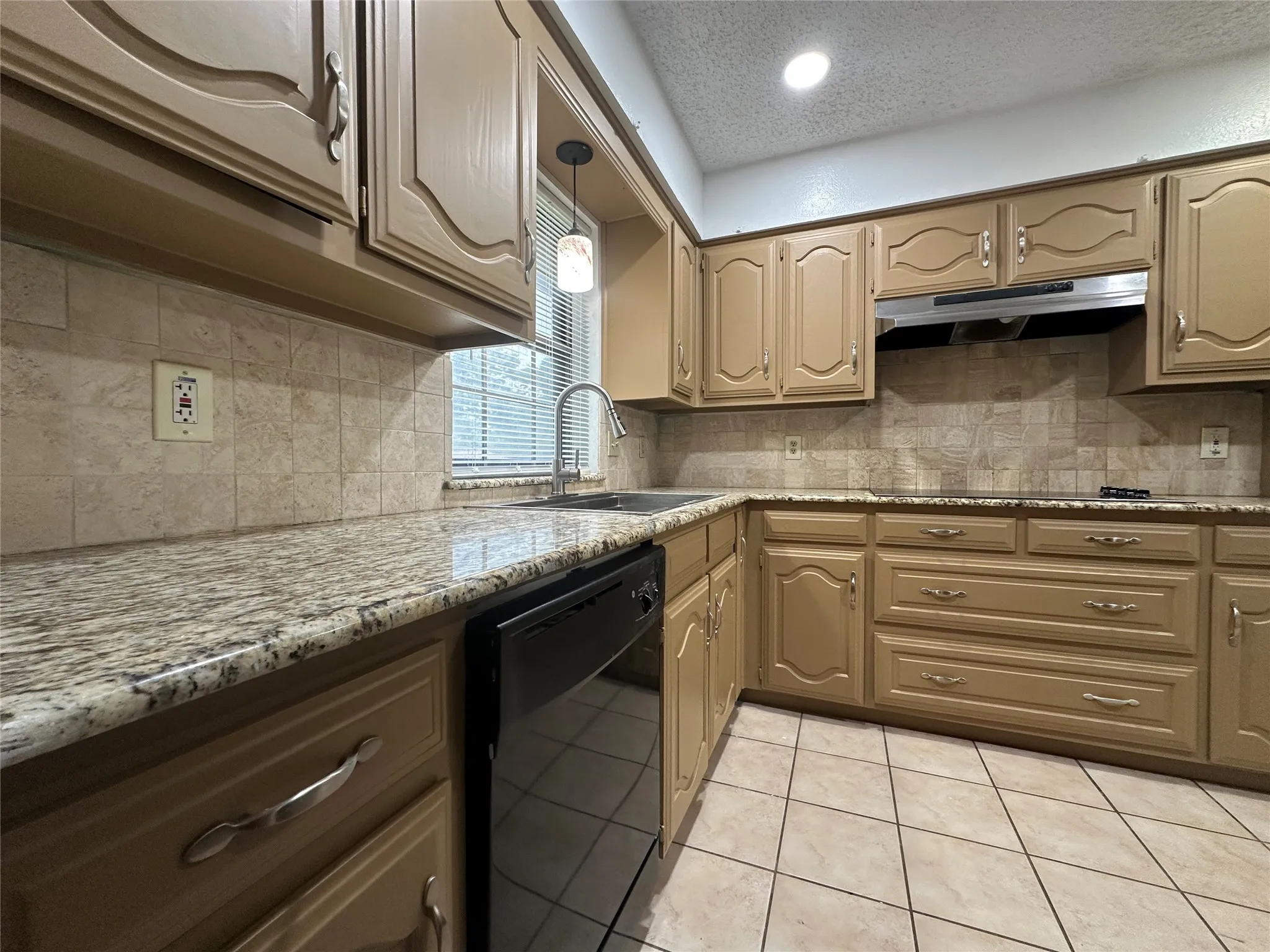Single Family Residence For Rent in Dallas County , 719 Athenia Way, Duncanville, Texas 75137, 3 Bedrooms, 2 Bathrooms, 2 Garage spaces, 1,821 Sqft, built in 1978, Price $2,400, mls#21276830, Real Estate Agent in Duncanville, Homes For Rent in Dallas county, Homes For Rent in Duncanville, Realtor in Duncanville Texas, Real Estate Brokerage Independent Realty Texas, Luminita Cordes Realtor