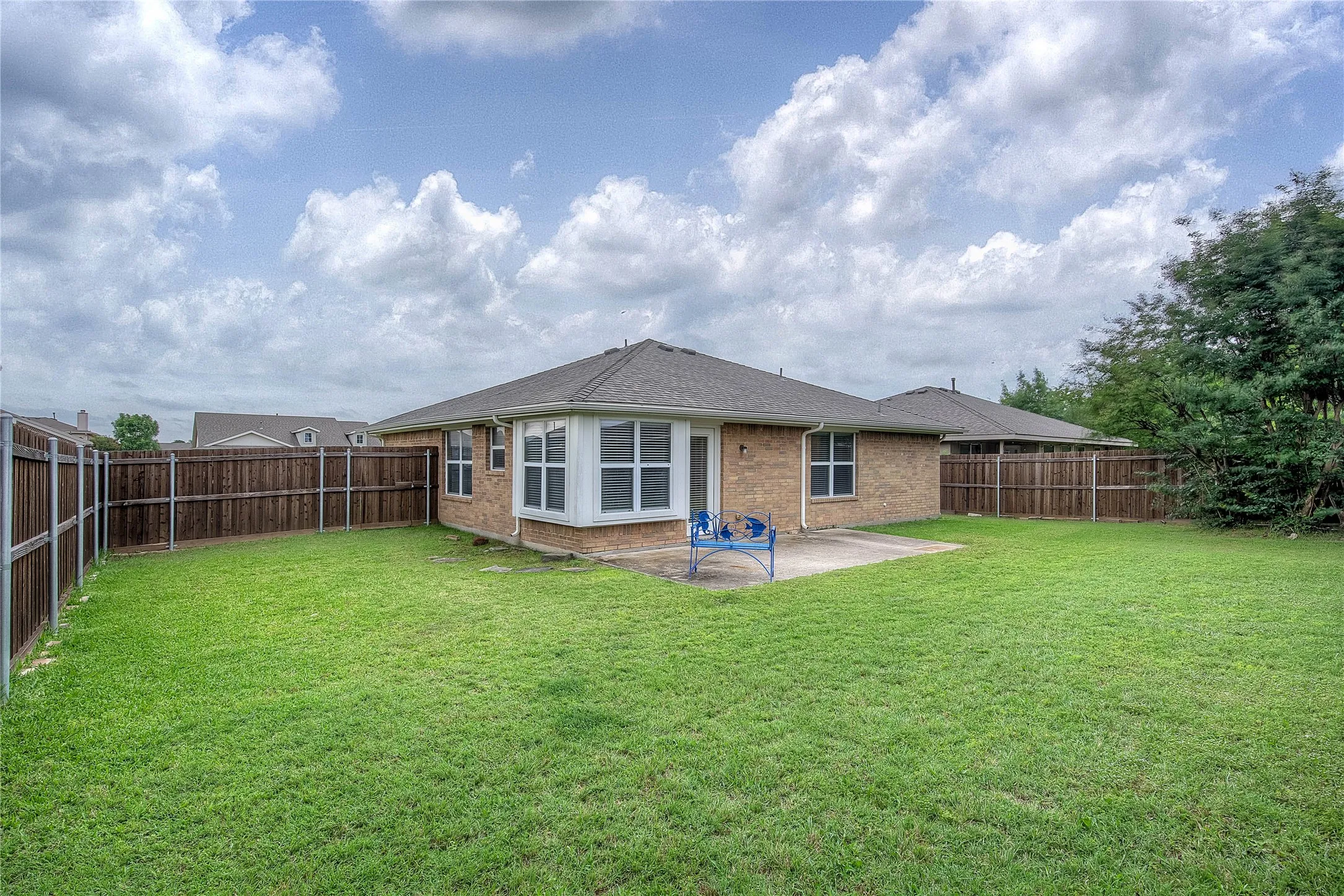 Single Family Residence For Sale in Kaufman County , 231 Willow Creek Lane, Terrell, Texas 75160, 3 Bedroom, 2 Bathroom, 2 Garage spaces, 1,363 Sqft, built in 2006, mls#21273829, Real Estate Agent in Terrell, Homes For Sale in Kaufman county, Homes For Sale in Terrell, Realtor in Terrell Texas, Real Estate Brokerage Independent Realty Texas, Luminita Cordes Realtor