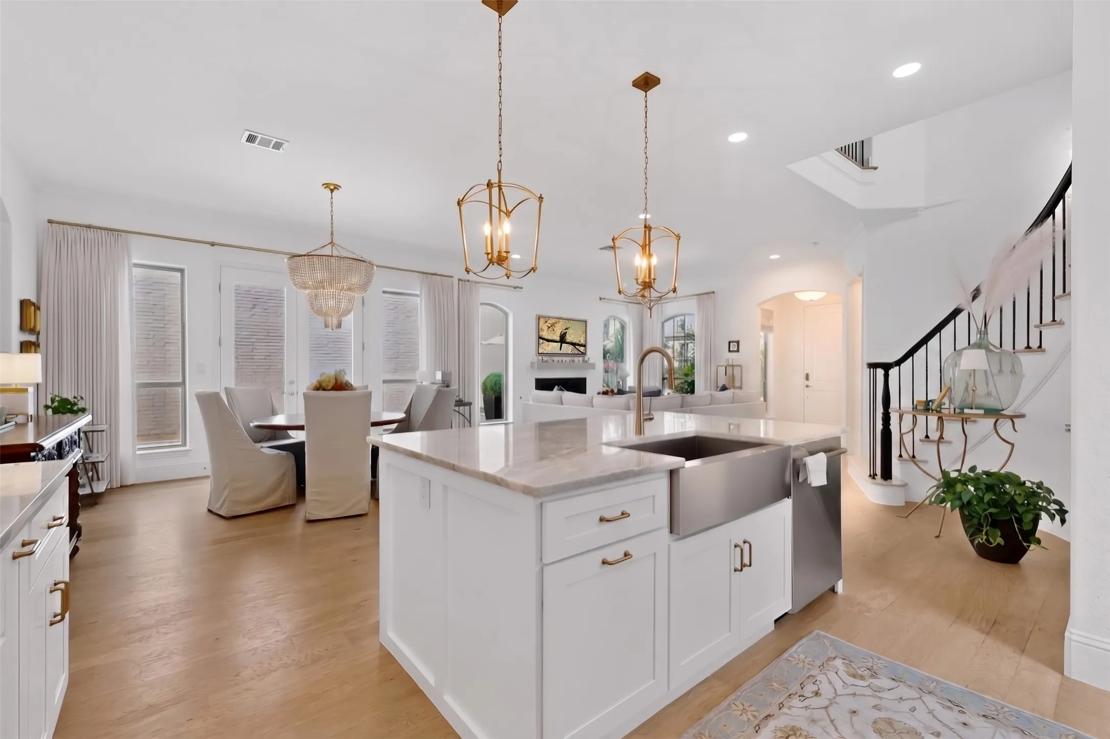 Single Family Residence For Sale in Collin County , 3216 Matisse Lane, Mc Kinney, Texas 75070, 4 Bedroom, 3 Bathroom, 2 Garage spaces, 2,473 Sqft, built in 2020, Price $899,900, mls#21260585, Real Estate Agent in Mc Kinney, Homes For Sale in Collin county, Homes For Sale in Mc Kinney, Realtor in Mc Kinney Texas, Real Estate Brokerage Independent Realty Texas, Luminita Cordes Realtor