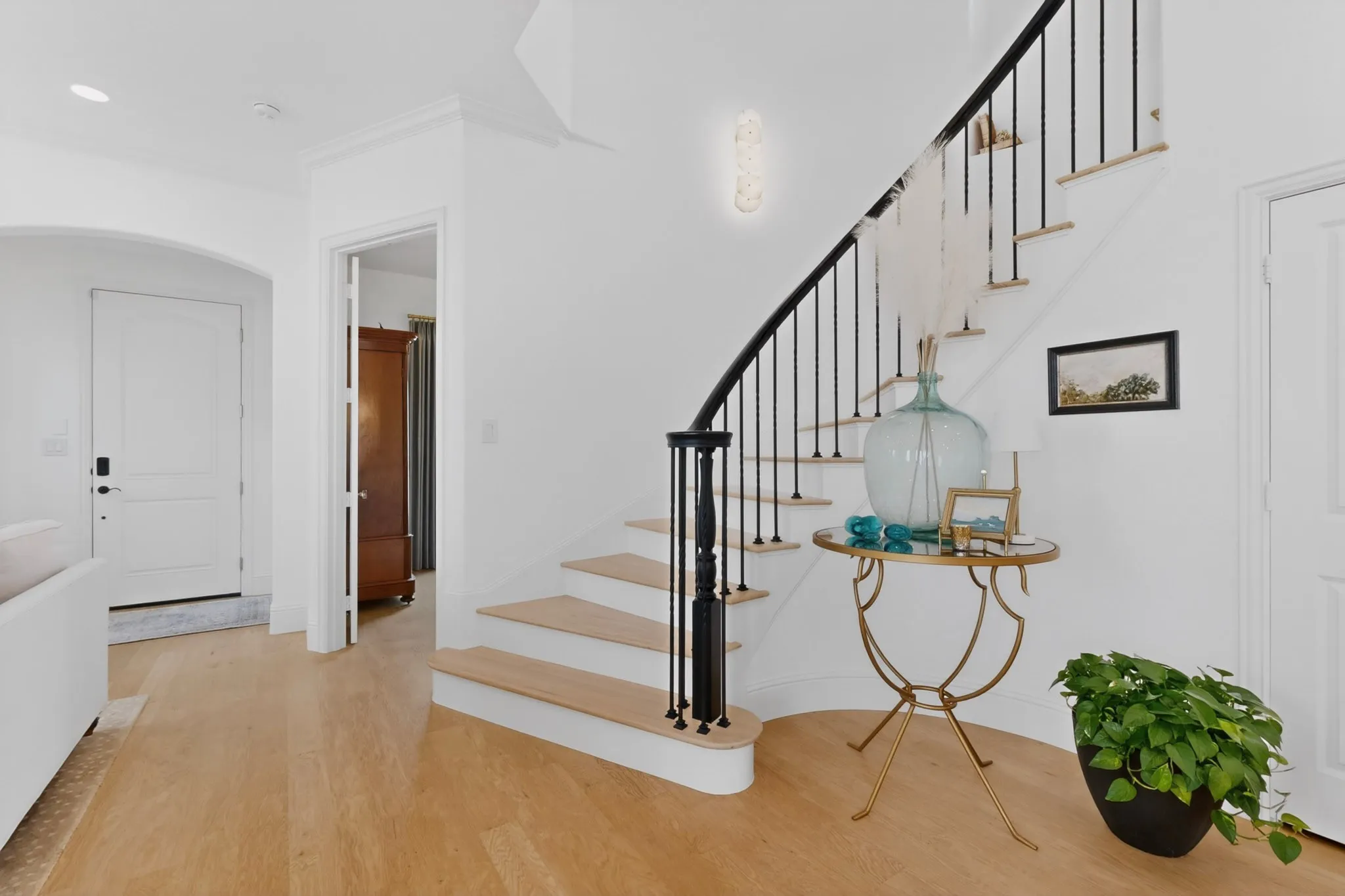 Single Family Residence For Sale in Collin County , 3216 Matisse Lane, Mc Kinney, Texas 75070, 4 Bedroom, 3 Bathroom, 2 Garage spaces, 2,473 Sqft, built in 2020, Price $899,900, mls#21260585, Real Estate Agent in Mc Kinney, Homes For Sale in Collin county, Homes For Sale in Mc Kinney, Realtor in Mc Kinney Texas, Real Estate Brokerage Independent Realty Texas, Luminita Cordes Realtor