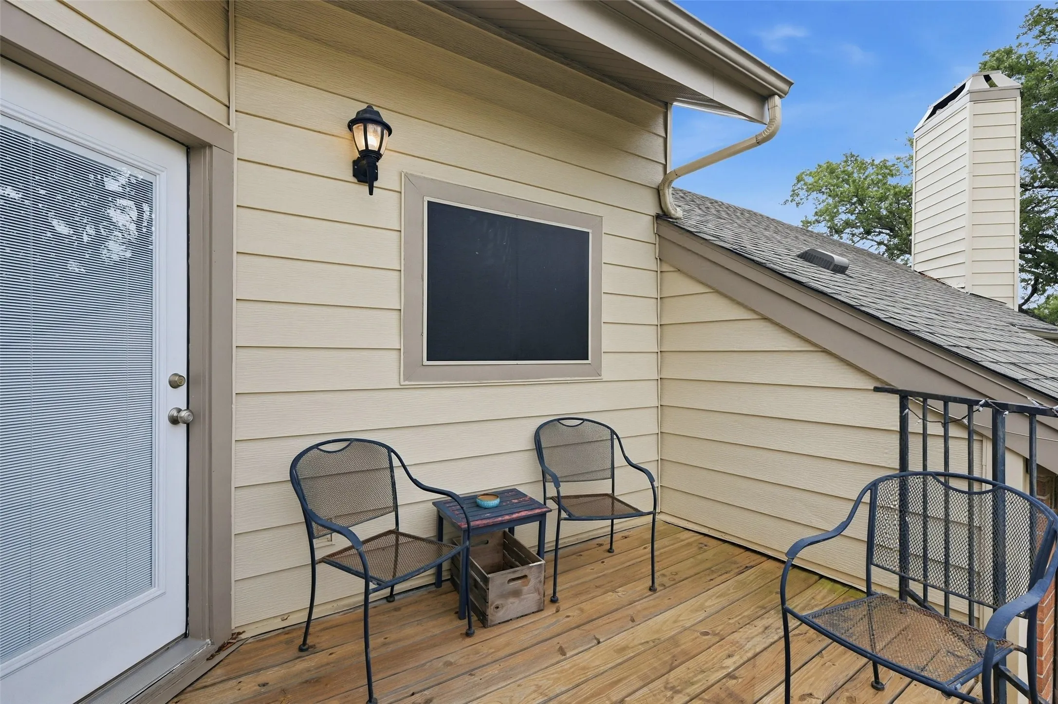Townhouse For Sale in Grayson County , 110 Summer Place Circle, Pottsboro, Texas 75076, 2 Bedroom, 3 Bathroom, 1 Garage spaces, 1,211 Sqft, built in 1984, mls#21275251, Real Estate Agent in Pottsboro, Homes For Sale in Grayson county, Homes For Sale in Pottsboro, Realtor in Pottsboro Texas, Real Estate Brokerage Independent Realty Texas, Luminita Cordes Realtor