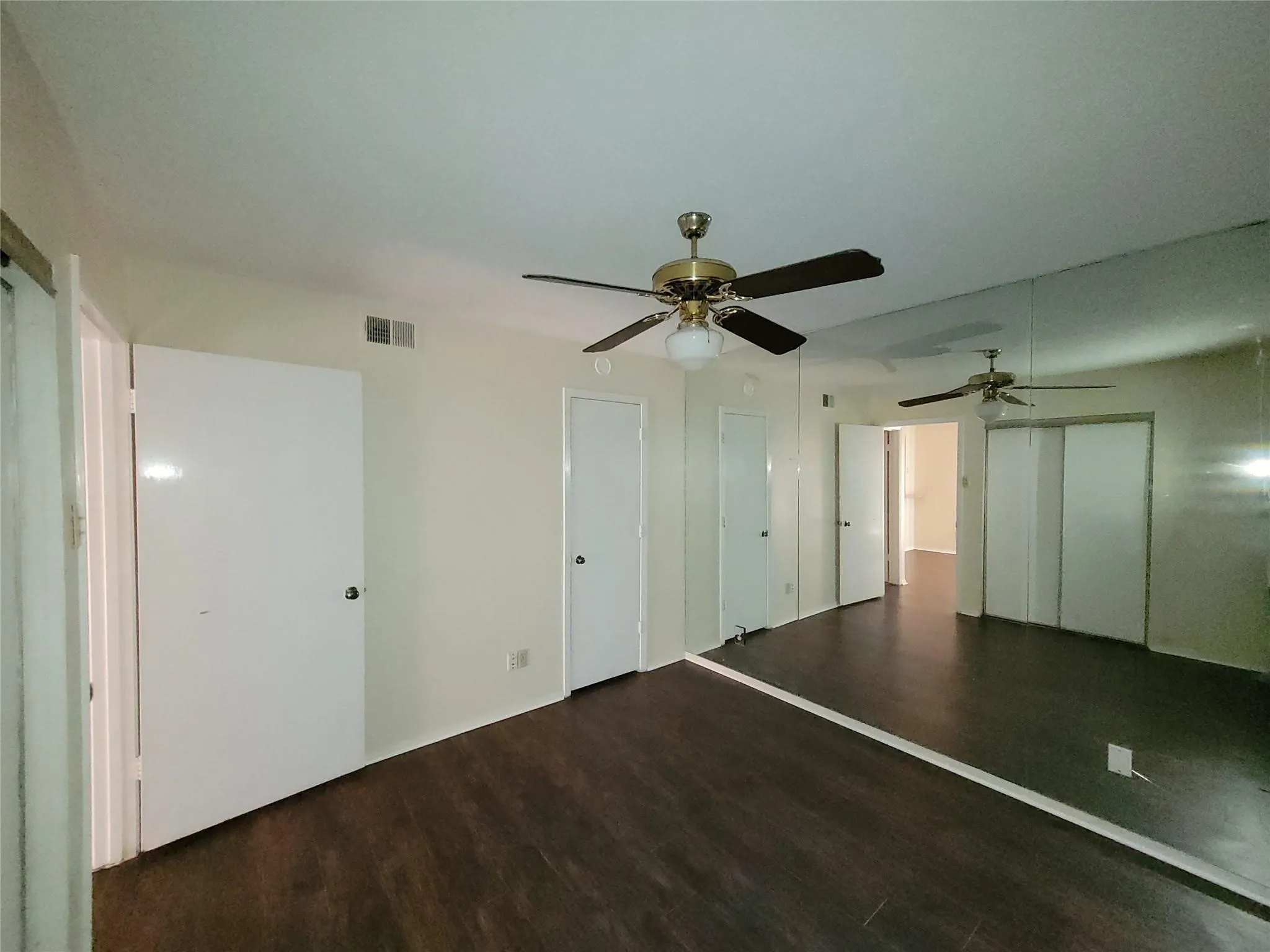 Condominium For Sale in Collin County , 1801 W Spring Creek Parkway F2, Plano, Texas 75023, 2 Bedroom, 2 Bathroom, Garage spaces, 1,030 Sqft, built in 1982, mls#21277170, Real Estate Agent in Plano, Homes For Sale in Collin county, Homes For Sale in Plano, Realtor in Plano Texas, Real Estate Brokerage Independent Realty Texas, Luminita Cordes Realtor