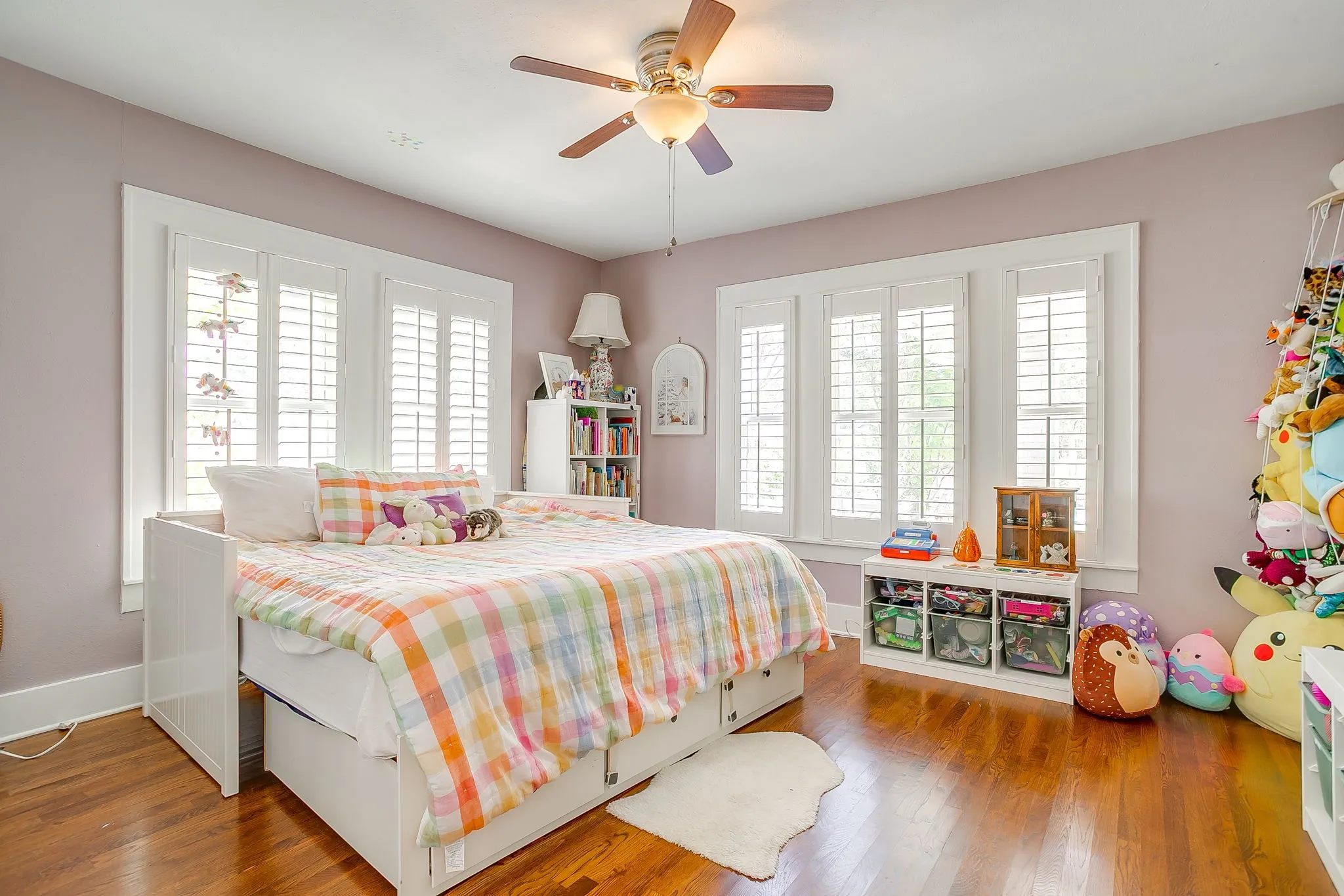 Single Family Residence For Rent in Tarrant County , 2200 W Magnolia Avenue, Fort Worth, Texas 76110, 2 Bedroom, 2 Bathroom, 1 Garage spaces, 1,455 Sqft, built in 1919, mls#21276982, Real Estate Agent in Fort Worth, Homes For Rent in Tarrant county, Homes For Rent in Fort Worth, Realtor in Fort Worth Texas, Real Estate Brokerage Independent Realty Texas, Luminita Cordes Realtor